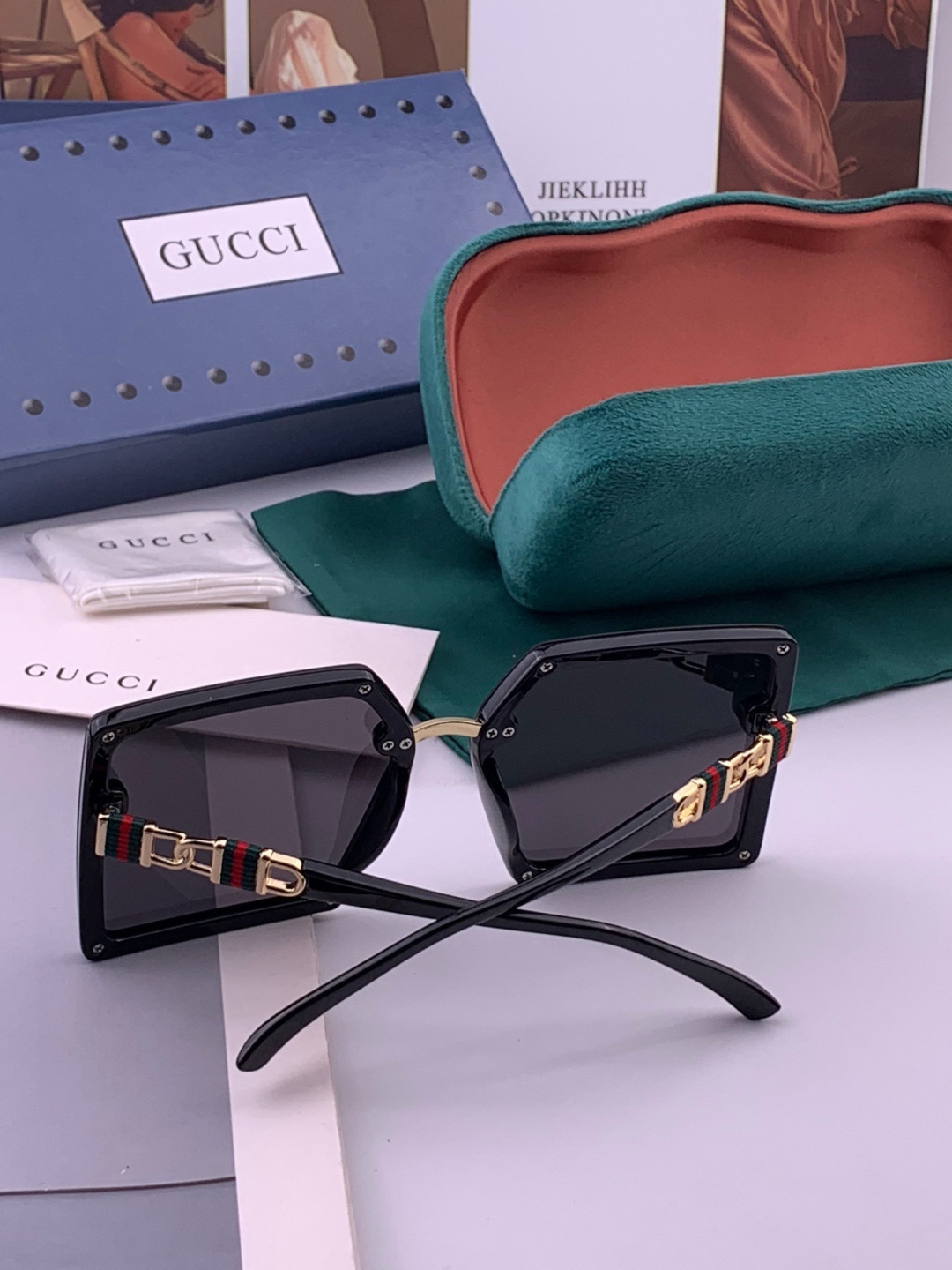 【TR偏光系列】Gucci   经典的方框设计，不挑脸型，无论搭配大衣还是连衣裙都非常显气质偏光镜片预防