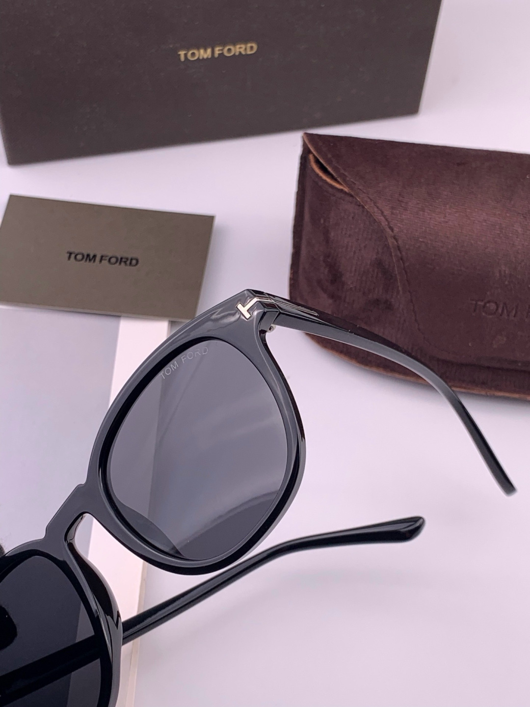 【TOMFORD】汤姆福特 爆款来袭！经典火爆作品 重磅出击 ！超经典偏光眼镜，时刻展现时尚大牌风范！我
