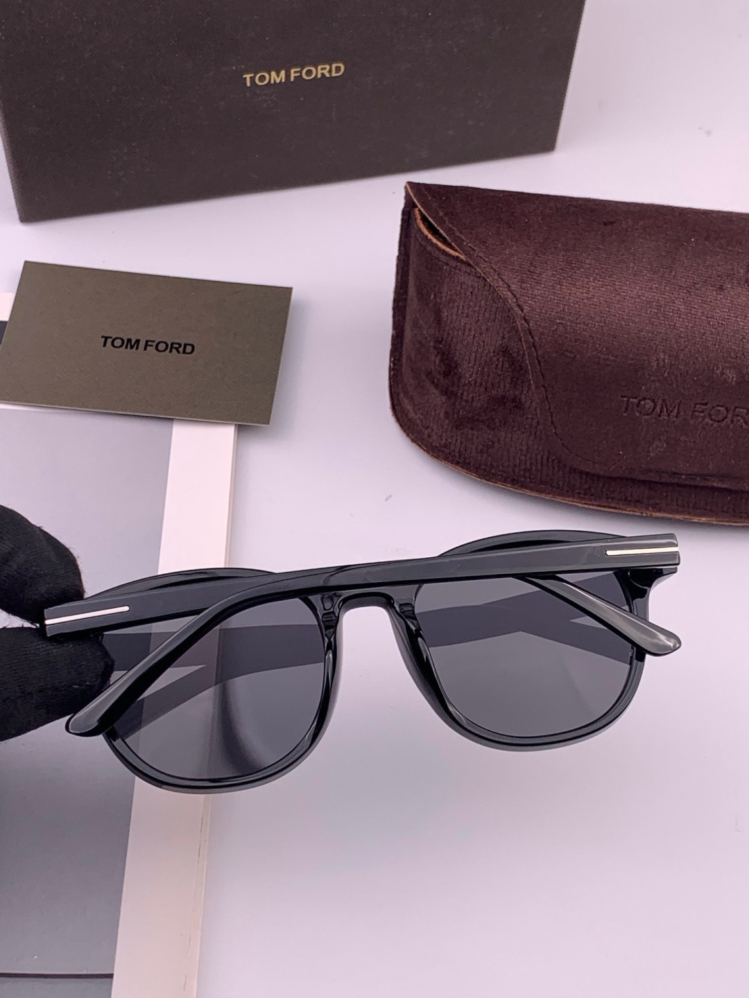 【TOMFORD】汤姆福特 爆款来袭！经典火爆作品 重磅出击 ！超经典偏光眼镜，时刻展现时尚大牌风范！我