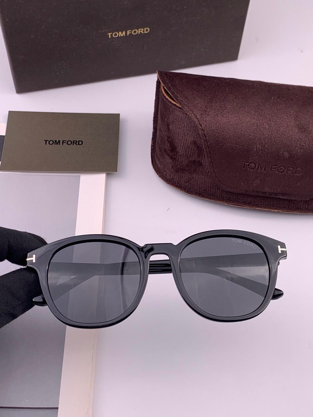【TOMFORD】汤姆福特 爆款来袭！经典火爆作品 重磅出击 ！超经典偏光眼镜，时刻展现时尚大牌风范！我