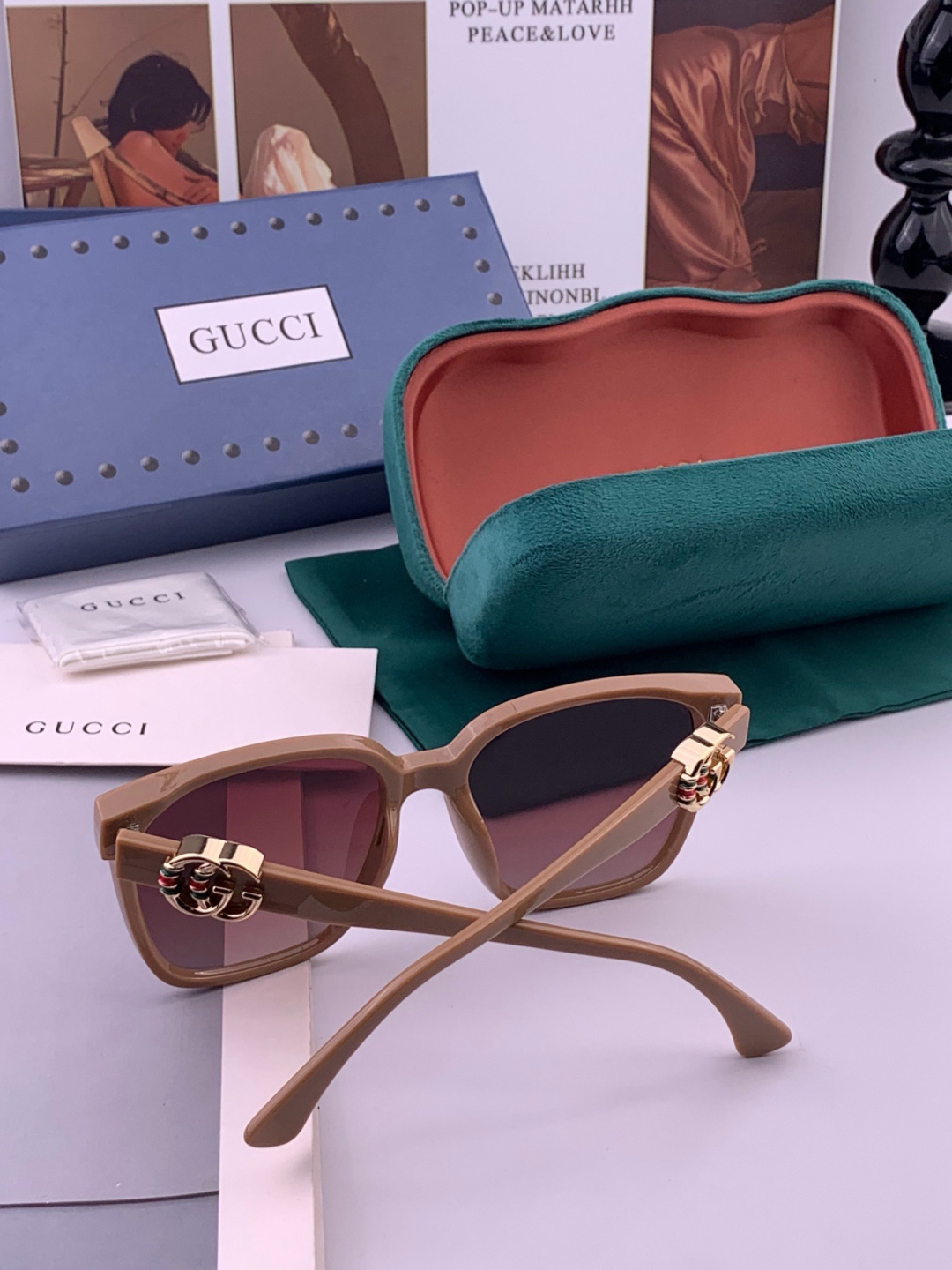 【TR偏光系列】Gucci   经典的方框设计，不挑脸型，无论搭配大衣还是连衣裙都非常显气质偏光镜片预防