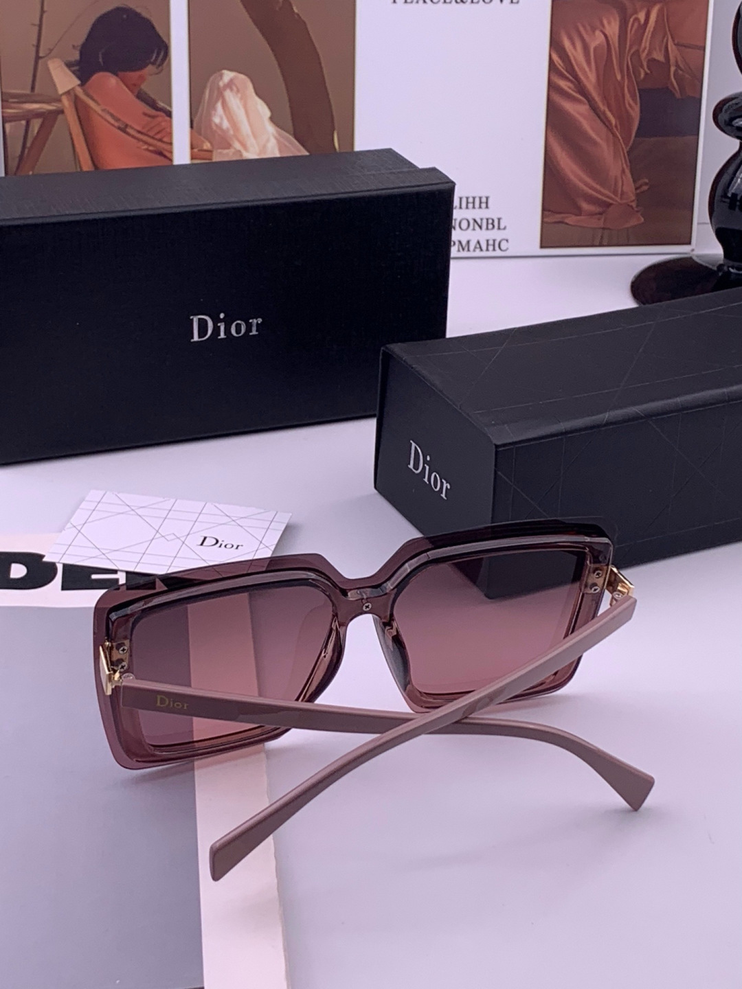 🔺 【DIOR-迪奥】开春新款 潮流爆款 时尚太阳镜 高品质 佩戴舒适 网红潮款墨镜 型号：D7996