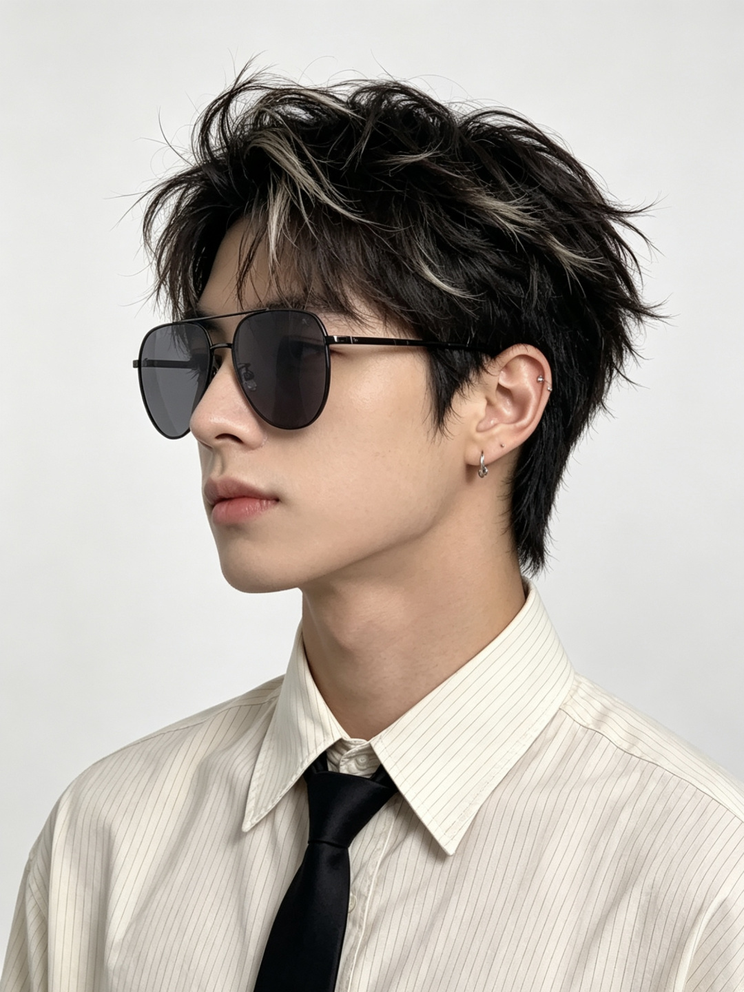 GUCCI 男款炫彩飞行员偏光太阳镜 ❤️材质：高清尼龙加厚卡槽高清偏光镜片 🌹无边框镜架💕颜👍型号：G