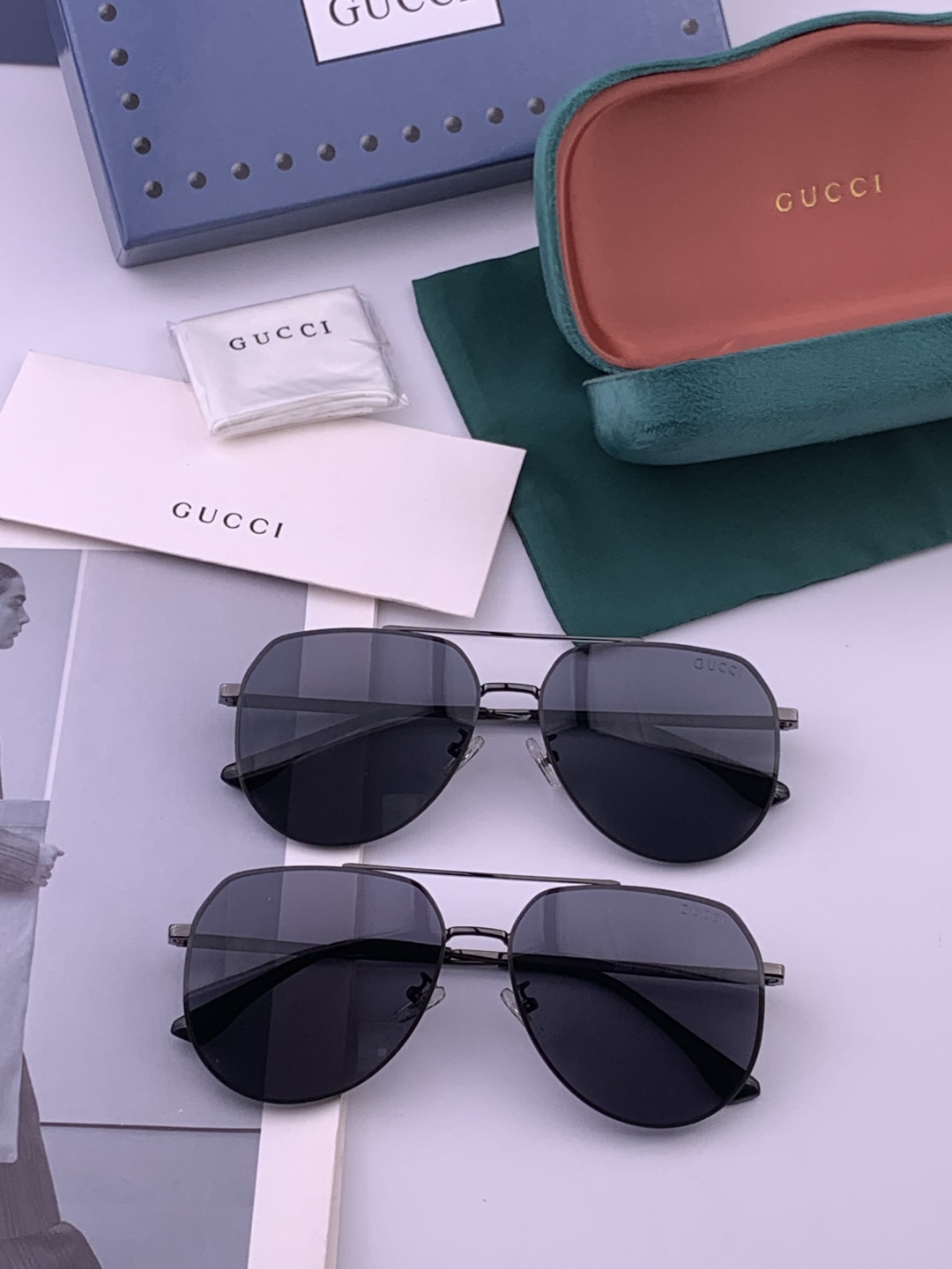 GUCCI 男款炫彩飞行员偏光太阳镜 ❤️材质：高清尼龙加厚卡槽高清偏光镜片 🌹无边框镜架💕颜👍型号：G