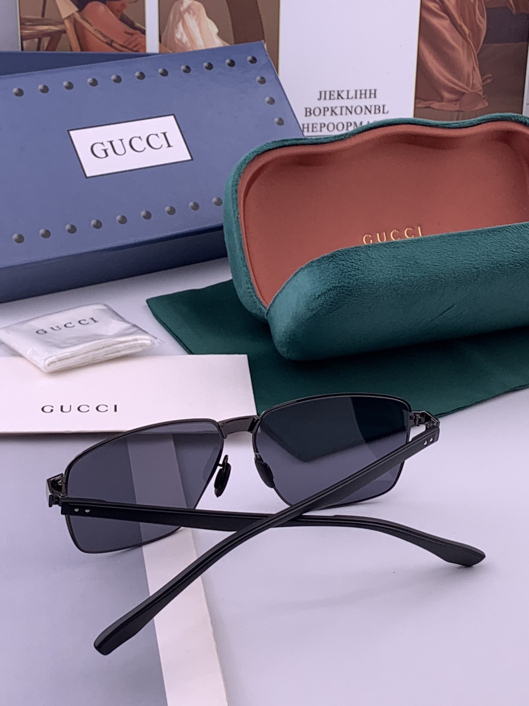 GUCCI 男款炫彩飞行员偏光太阳镜 ❤️材质：高清尼龙加厚卡槽高清偏光镜片 🌹无边框镜架💕颜👍型号：G