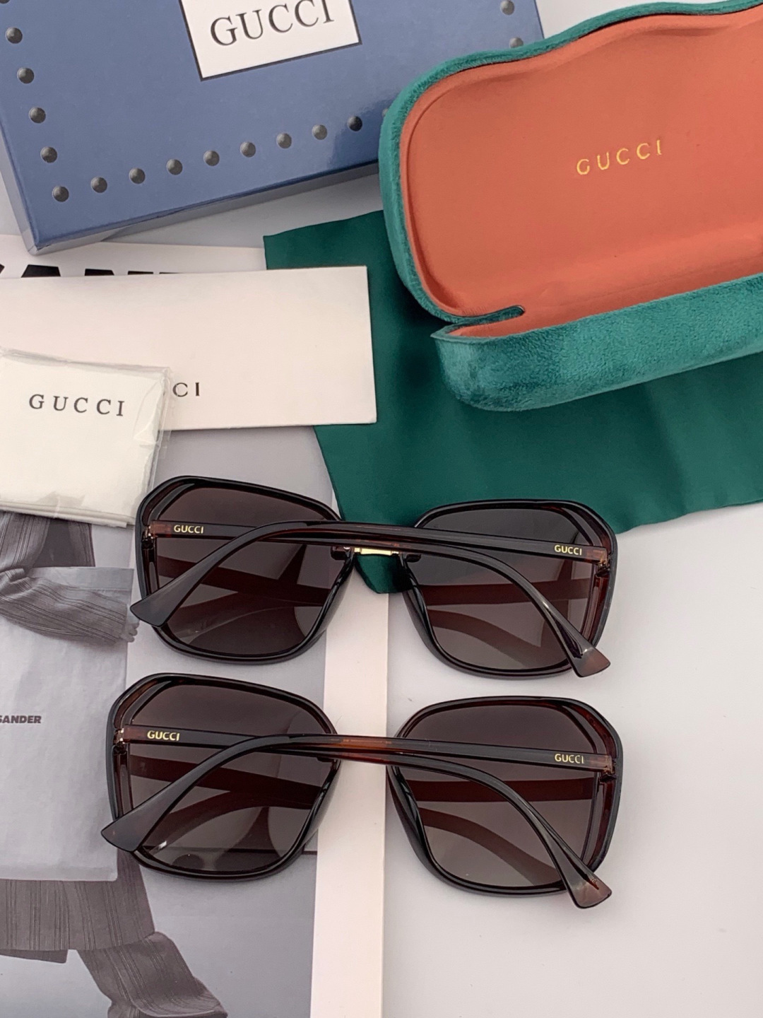 【TR偏光系列】Gucci   经典的方框设计，不挑脸型，无论搭配大衣还是连衣裙都非常显气质偏光镜片预防