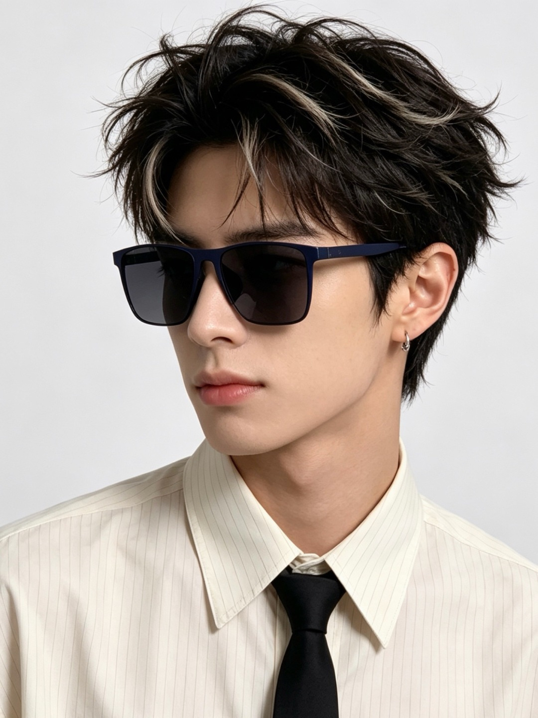 GUCCI 男款炫彩飞行员偏光太阳镜 ❤️材质：高清尼龙加厚卡槽高清偏光镜片 🌹无边框镜架💕颜👍型号：G