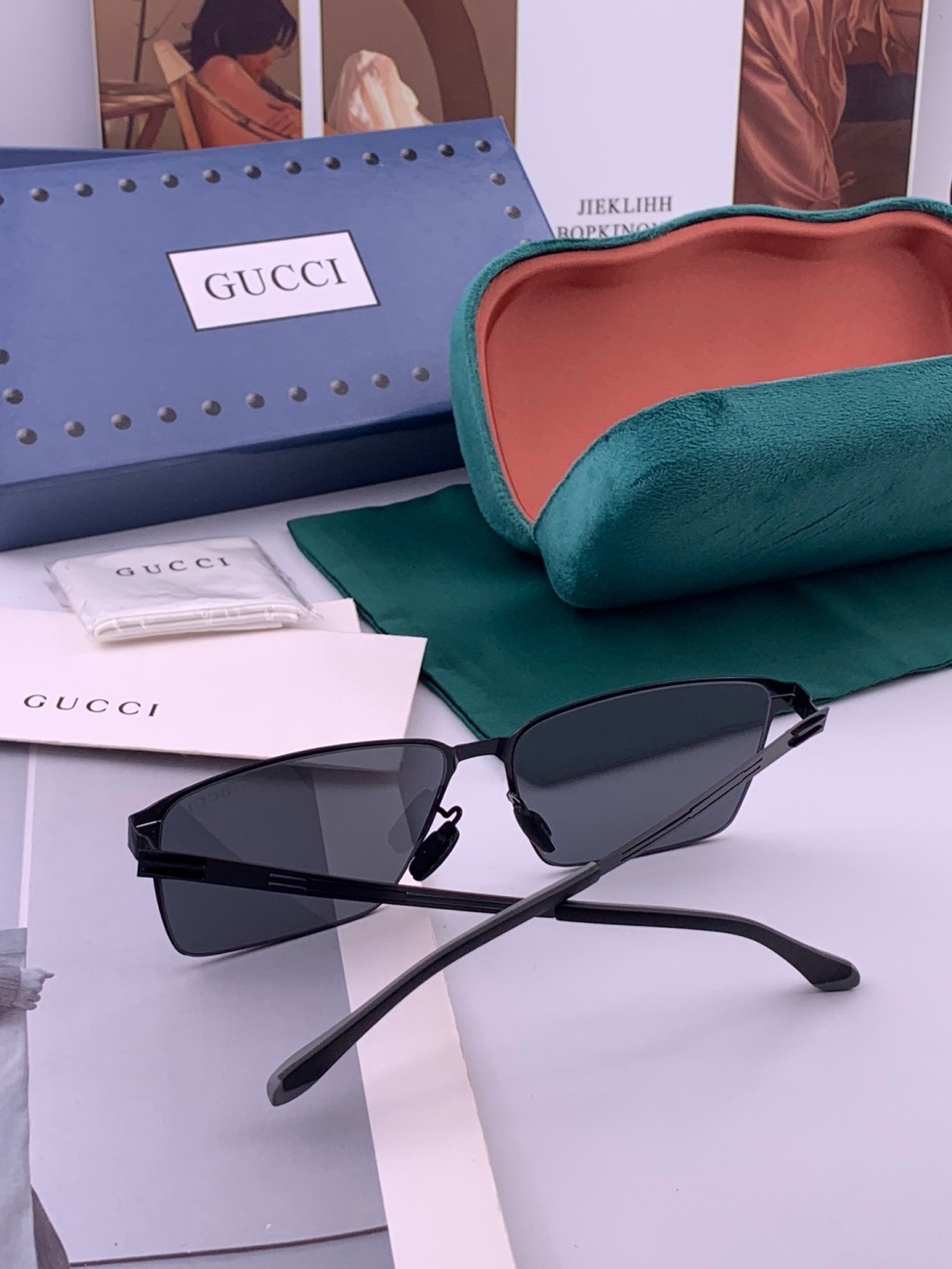 ♦️GUCCI 新款男女情侣款太阳镜多边形墨镜iP电镀永不褪色 超轻超有弹性整幅眼镜无螺丝重要的是压不坏