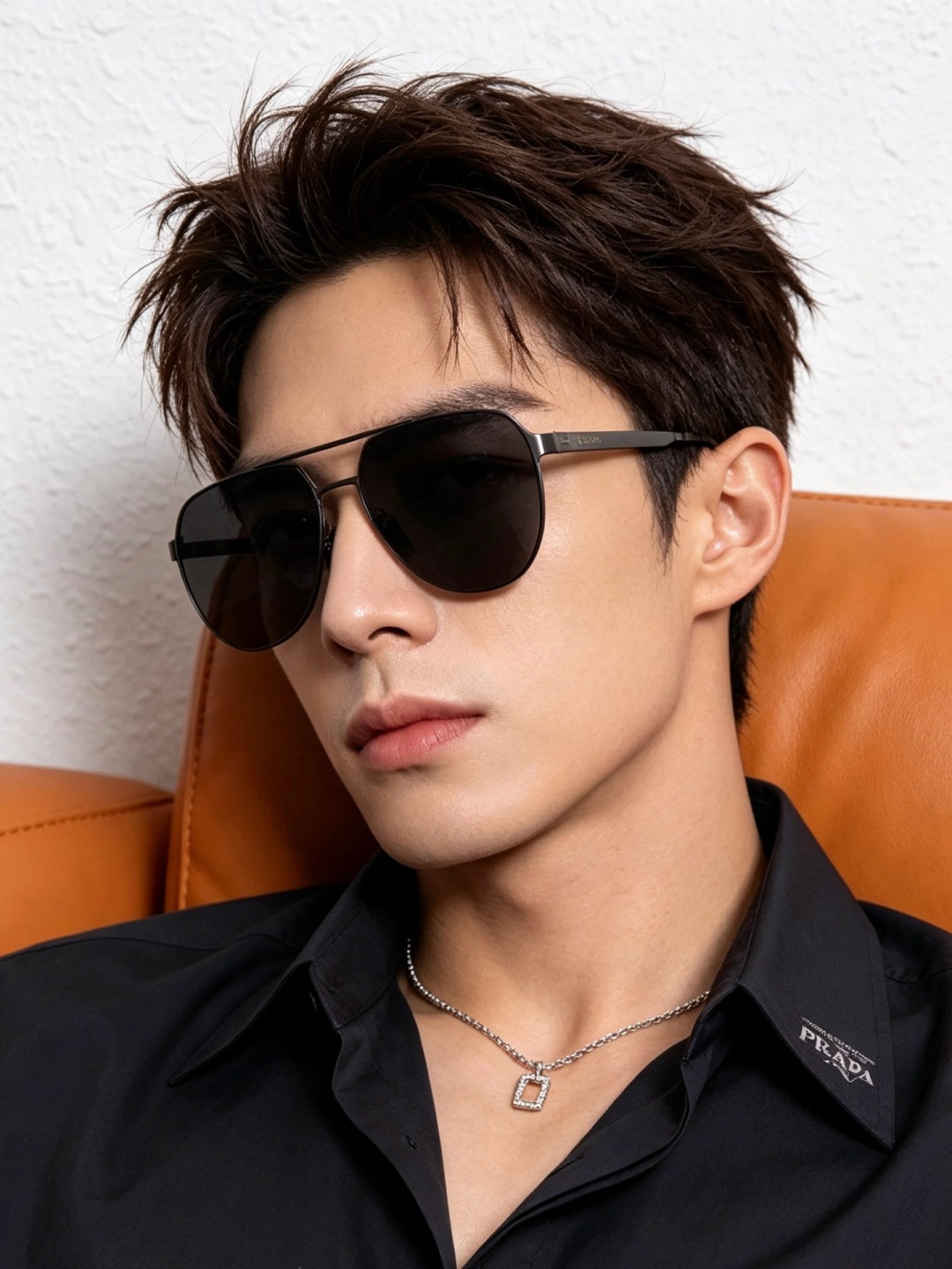 GUCCI 男款炫彩飞行员偏光太阳镜 ❤️材质：高清尼龙加厚卡槽高清偏光镜片 🌹无边框镜架💕颜👍型号：G