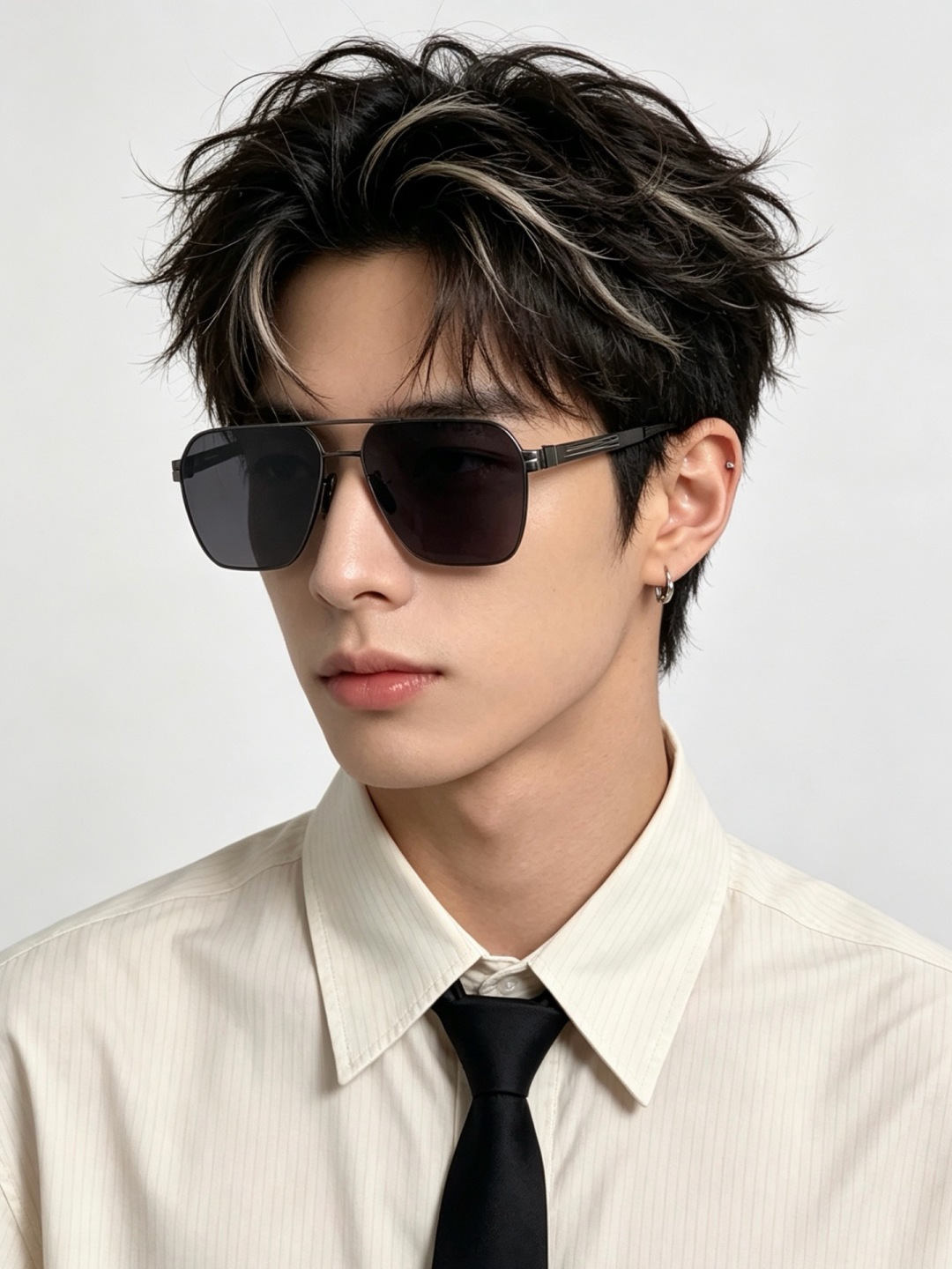 ♦️GUCCI 新款男女情侣款太阳镜多边形墨镜iP电镀永不褪色 超轻超有弹性整幅眼镜无螺丝重要的是压不坏