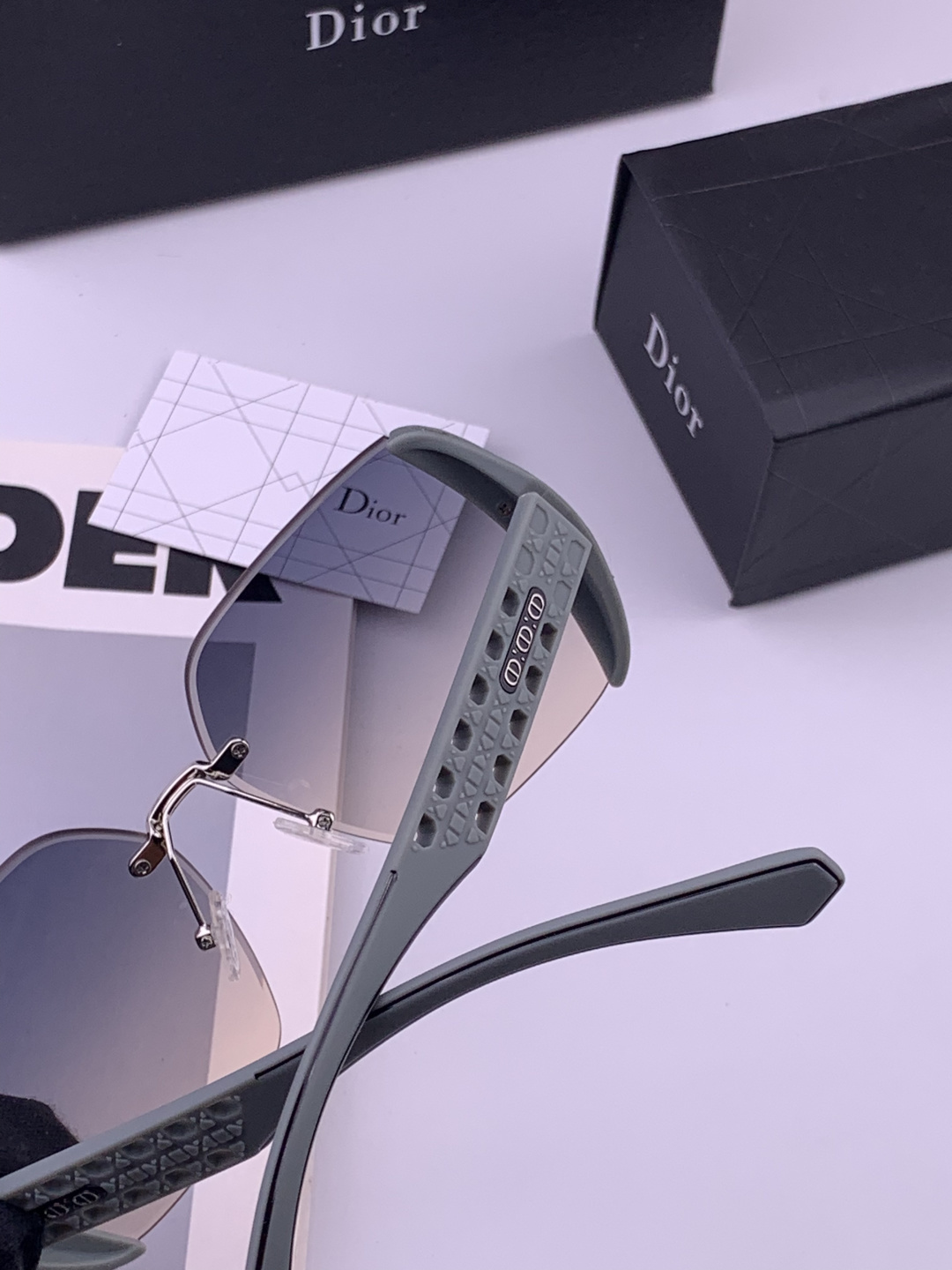 🔺 【DIOR-迪奥】开春新款 潮流爆款 时尚方框太阳镜 高品质 佩戴舒适 网红潮款墨镜 女士高清太阳镜