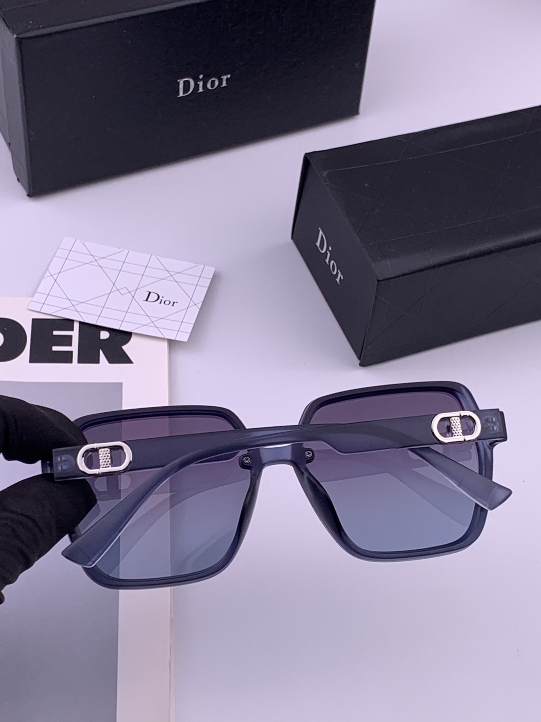 🔺 【DIOR-迪奥】开春新款 潮流爆款 时尚方框偏光太阳镜 高品质 佩戴舒适 网红潮款墨镜 型号：D6