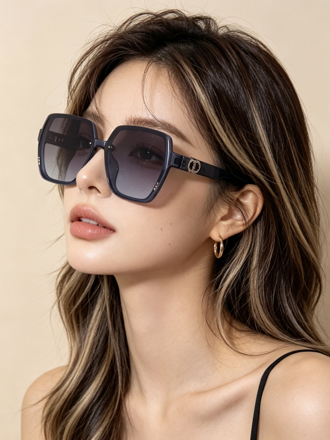🔺 【DIOR-迪奥】开春新款 潮流爆款 时尚方框偏光太阳镜 高品质 佩戴舒适 网红潮款墨镜 型号：D6