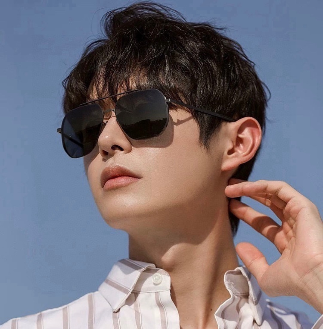 GUCCI 男款炫彩飞行员偏光太阳镜 ❤️材质：高清尼龙加厚卡槽高清偏光镜片 🌹无边框镜架💕颜👍型号：G