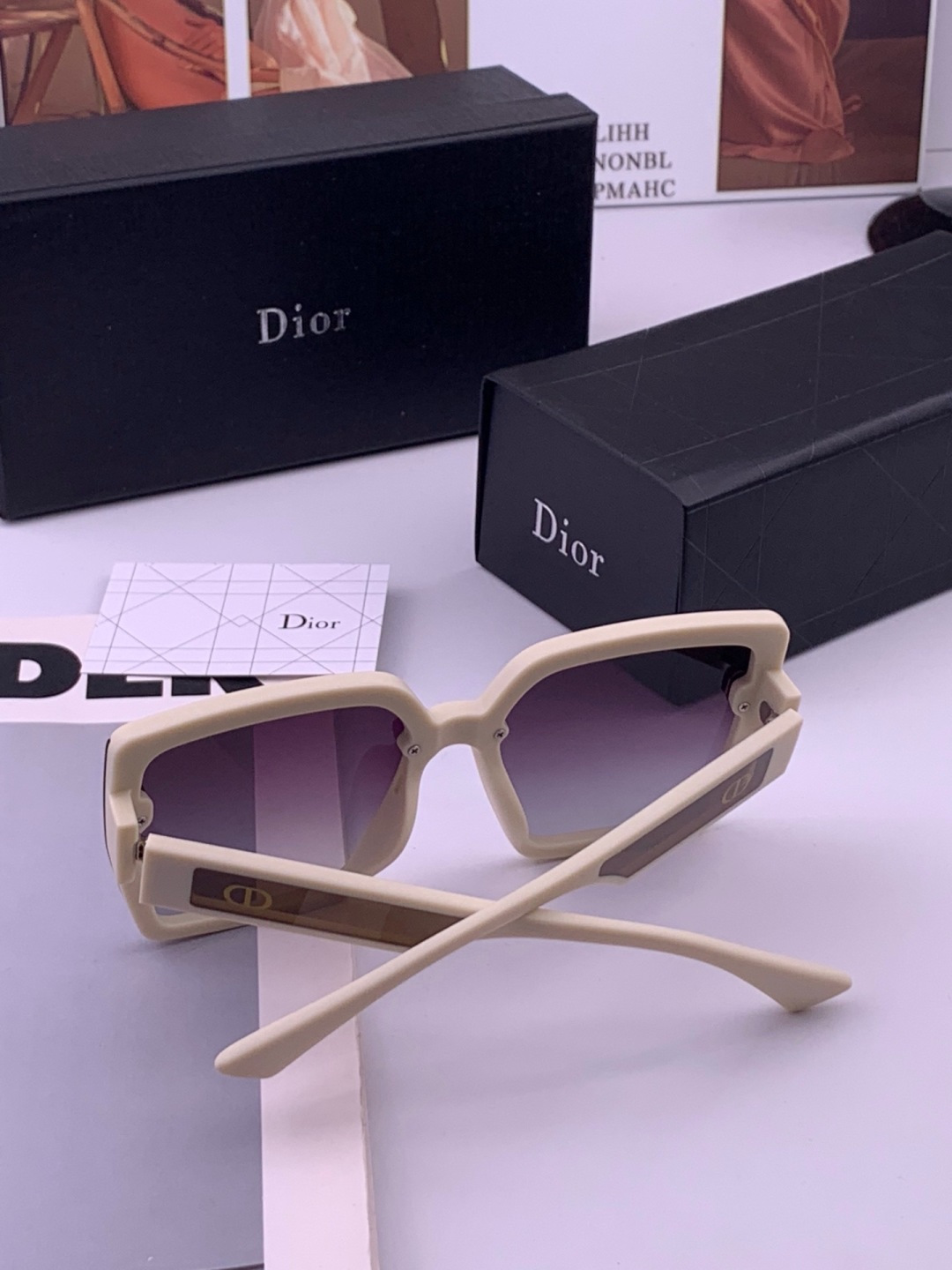 🔺 【DIOR-迪奥】开春新款 潮流爆款 时尚方框偏光太阳镜 高品质 佩戴舒适 网红潮款墨镜 女士高清偏