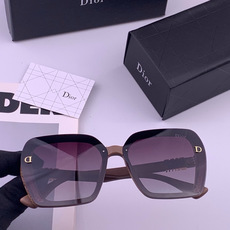 🔺 【DIOR-迪奥】开春新款 潮流爆款 时尚方框偏光太阳镜 高品质 佩戴舒适 网红潮款墨镜 女士高清偏 🔺 【DIOR-迪奥】开春新款 潮流爆款 时尚方框偏光太阳镜 高品质 佩戴舒适 网红潮款墨镜 女士高清偏