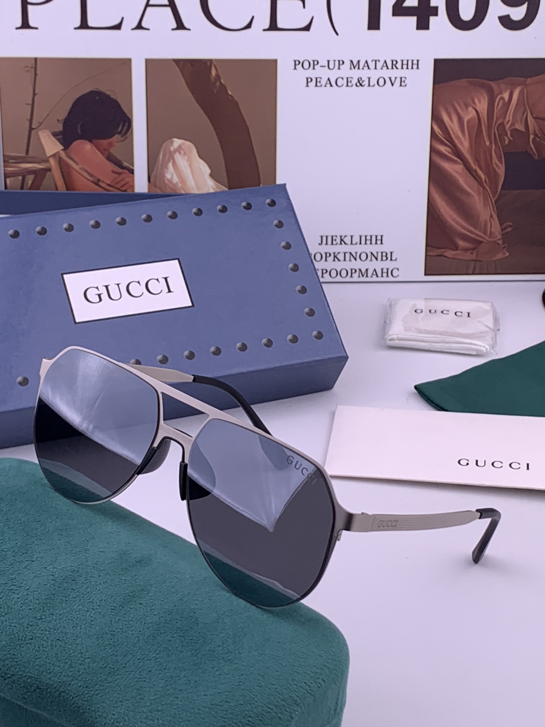 GUCCI 男款炫彩飞行员偏光太阳镜 ❤️材质：高清尼龙加厚卡槽高清偏光镜片 🌹无边框镜架💕颜👍型号：G