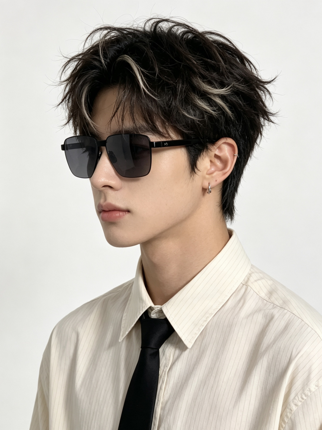 GUCCI 男款炫彩飞行员偏光太阳镜 ❤️材质：高清尼龙加厚卡槽高清偏光镜片 🌹无边框镜架💕颜👍型号：G