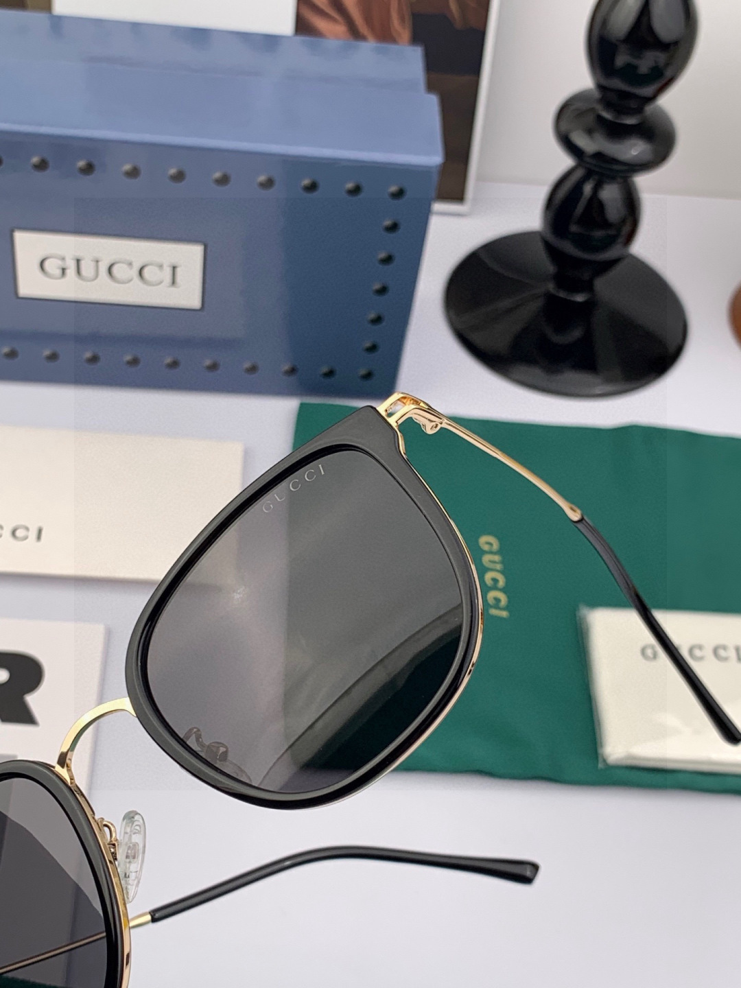 Gucci 。  高品质男女款墨镜   👍 进口宝丽来偏光镜片  。蛤蟆镜 开车钓鱼都可 。百搭显瘦墨镜