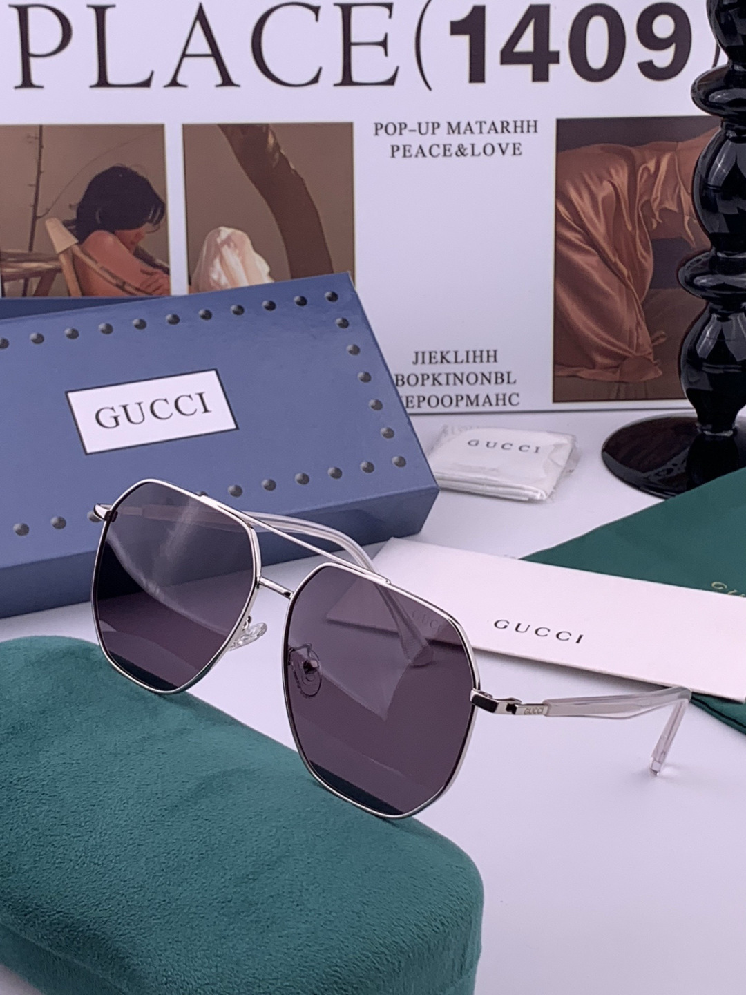 Gucci 。  高品质男女款墨镜   👍 进口宝丽来偏光镜片  。蛤蟆镜 开车钓鱼都可 。百搭显瘦墨镜