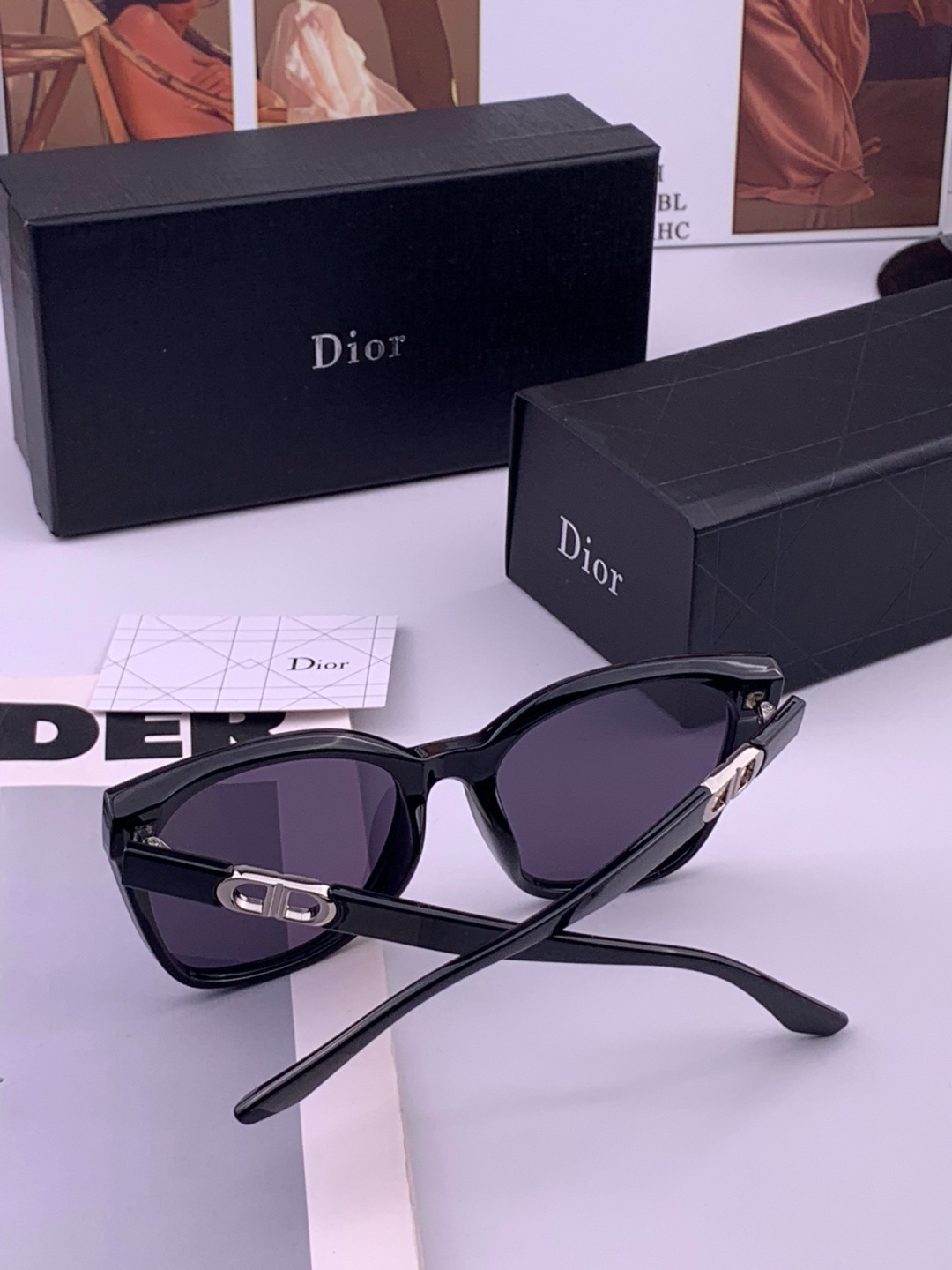 【DIOR】新款潮流爆款 时尚方框太阳镜 佩戴舒适 网红潮款墨镜  女士高清加厚偏光太阳镜🕶️ 🎉高品质