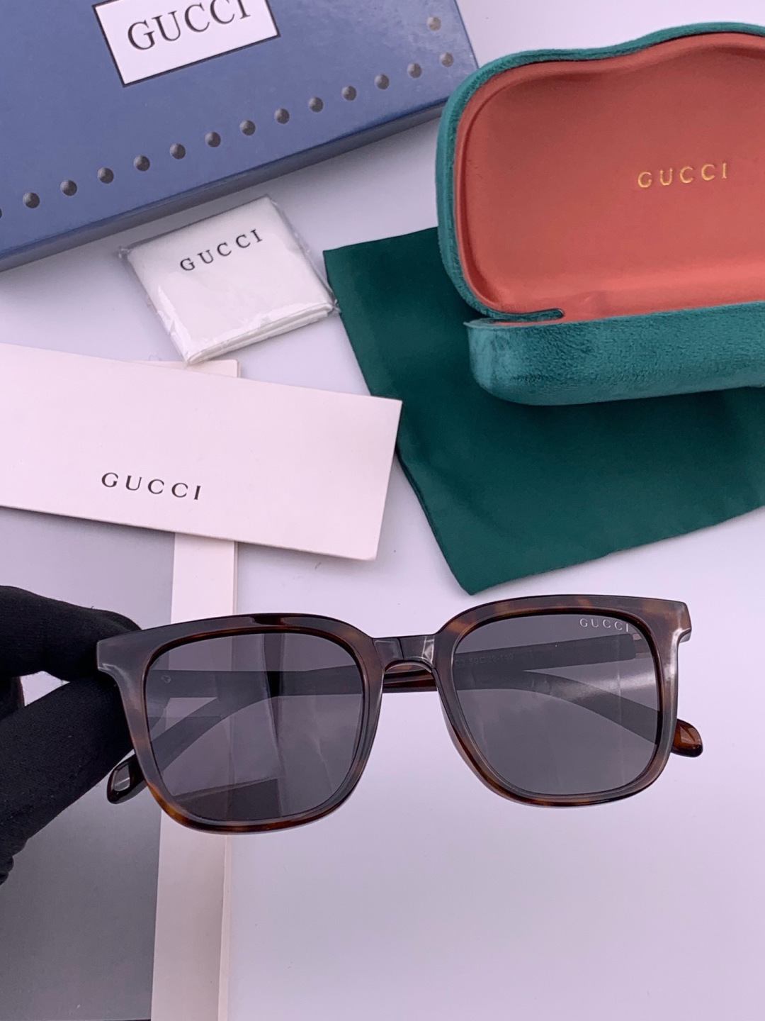 🔺 【GUCCI】开春新款 潮流爆款 时尚方框偏光太阳镜 高品质 佩戴舒适 网红潮款墨镜 女士高清尼龙偏