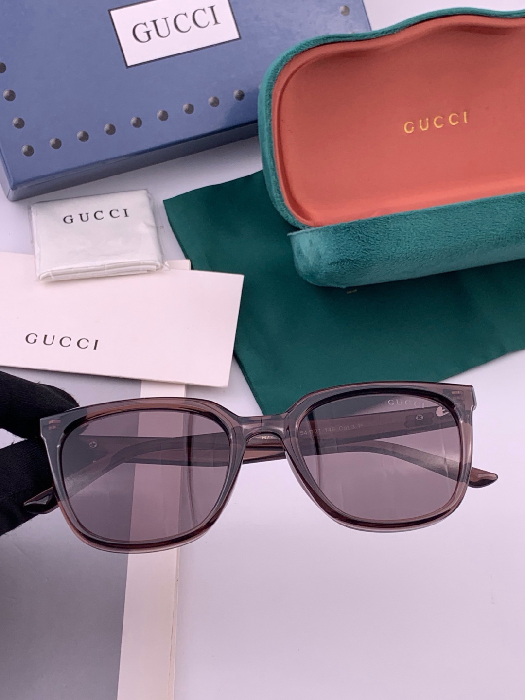 🔺 【GUCCI】开春新款 潮流爆款 时尚方框偏光太阳镜 高品质 佩戴舒适 网红潮款墨镜 女士高清尼龙偏