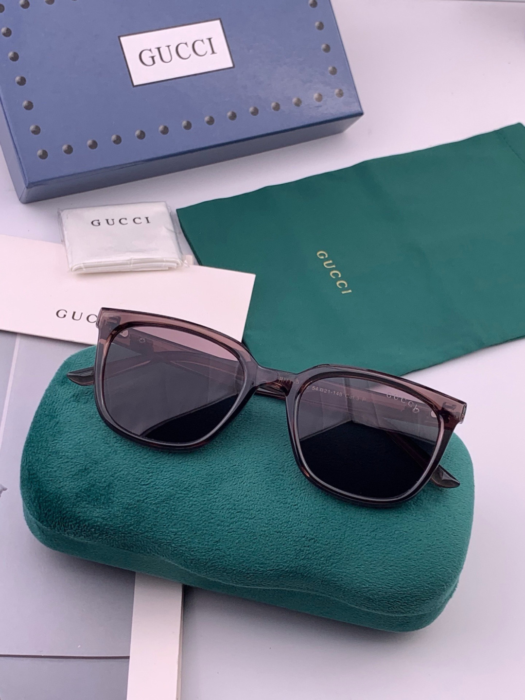 🔺 【GUCCI】开春新款 潮流爆款 时尚方框偏光太阳镜 高品质 佩戴舒适 网红潮款墨镜 女士高清尼龙偏