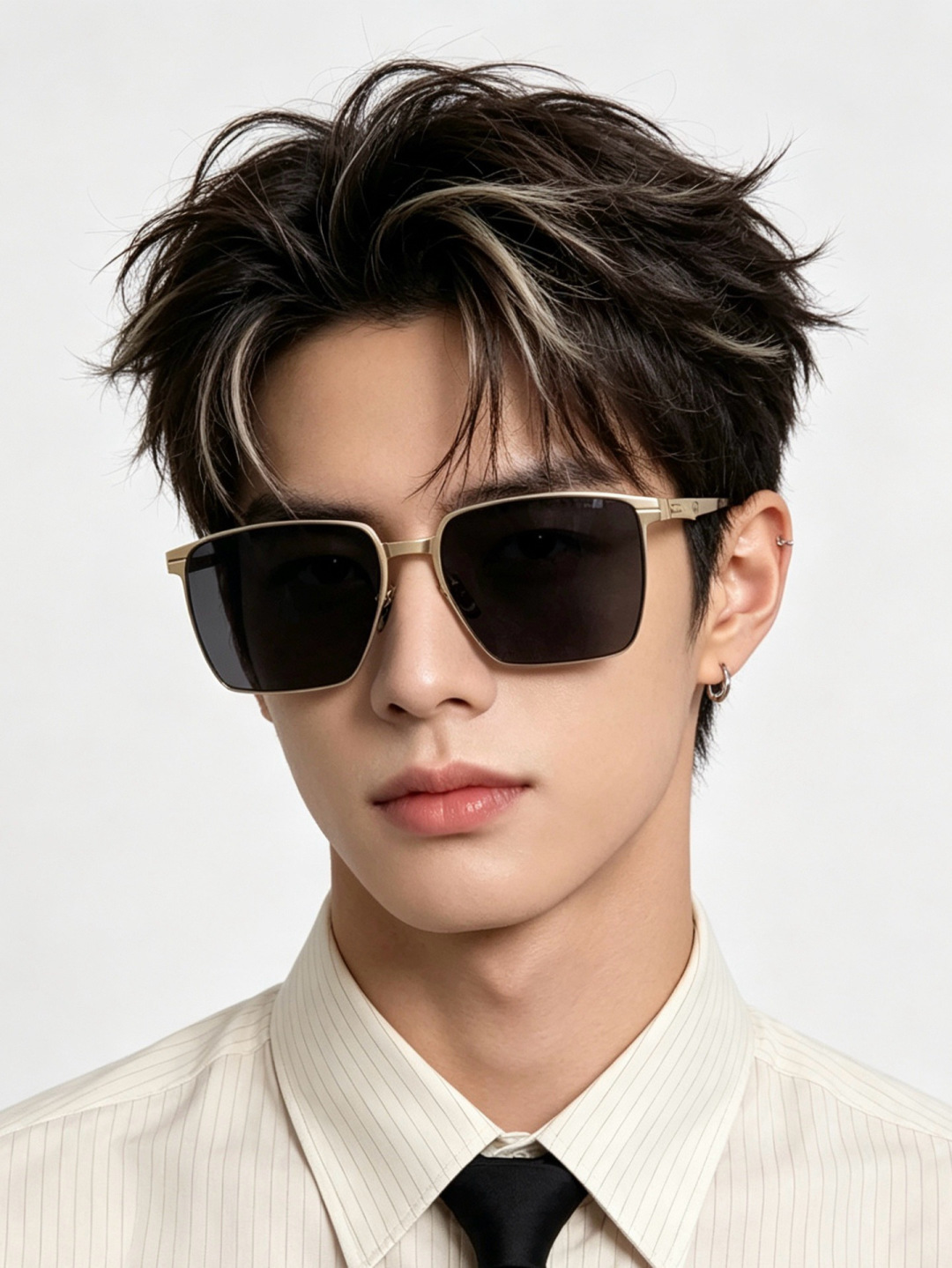 ♦️GUCCI 新款男女情侣款太阳镜多边形墨镜iP电镀永不褪色 超轻超有弹性整幅眼镜无螺丝重要的是压不坏