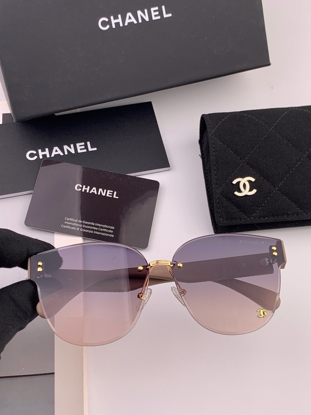 【CHANEL】香奈儿 新款潮流爆款 时尚圆框太阳镜 佩戴舒适 网红潮款墨镜  女士高清加厚偏光太阳镜🕶