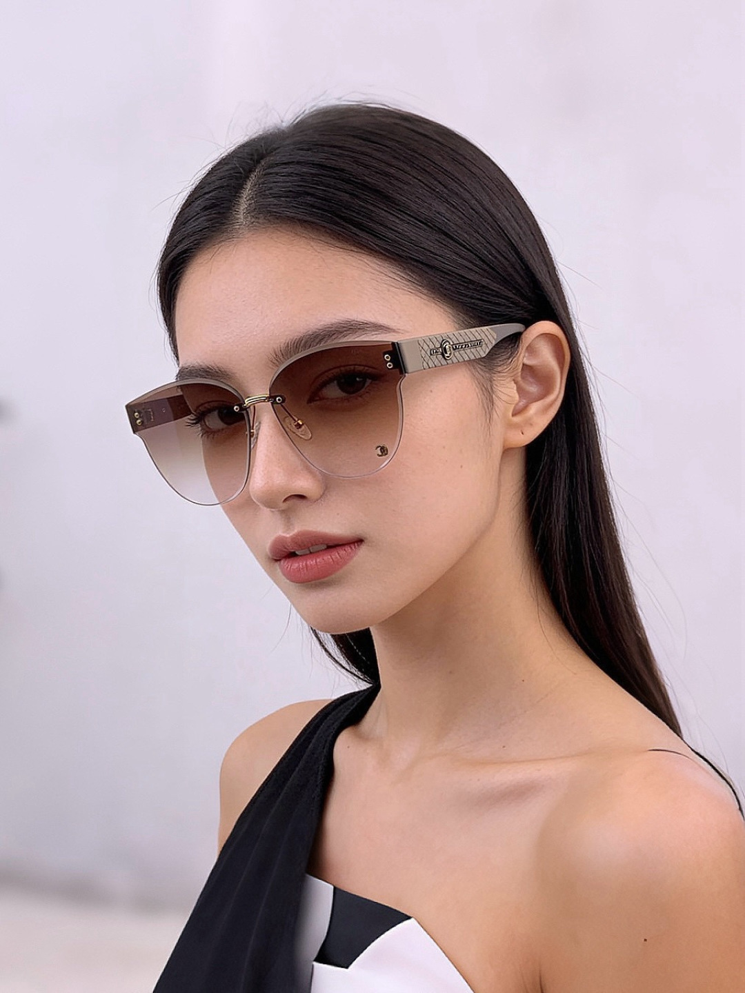 【CHANEL】香奈儿 新款潮流爆款 时尚圆框太阳镜 佩戴舒适 网红潮款墨镜  女士高清加厚偏光太阳镜🕶