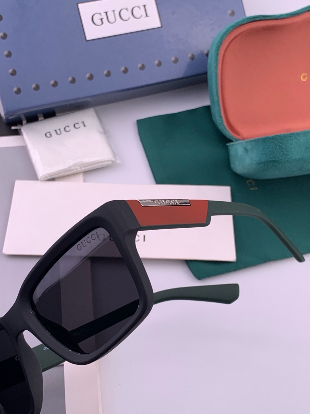 🔺 【GUCCI-偏光太阳镜】开春新款 潮流爆款 时尚方框偏光太阳镜 高品质 佩戴舒适 网红潮款墨镜 女
