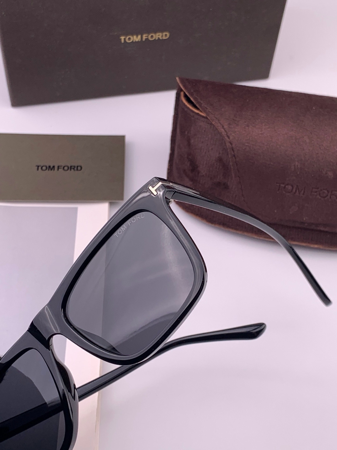 【TOMFORD】汤姆福特 爆款来袭！经典火爆作品 重磅出击 ！超经典偏光眼镜，时刻展现时尚大牌风范！我