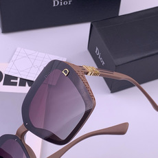 🔺 【DIOR-迪奥】开春新款 潮流爆款 时尚方框偏光太阳镜 高品质 佩戴舒适 网红潮款墨镜 女士高清偏 🔺 【DIOR-迪奥】开春新款 潮流爆款 时尚方框偏光太阳镜 高品质 佩戴舒适 网红潮款墨镜 女士高清偏