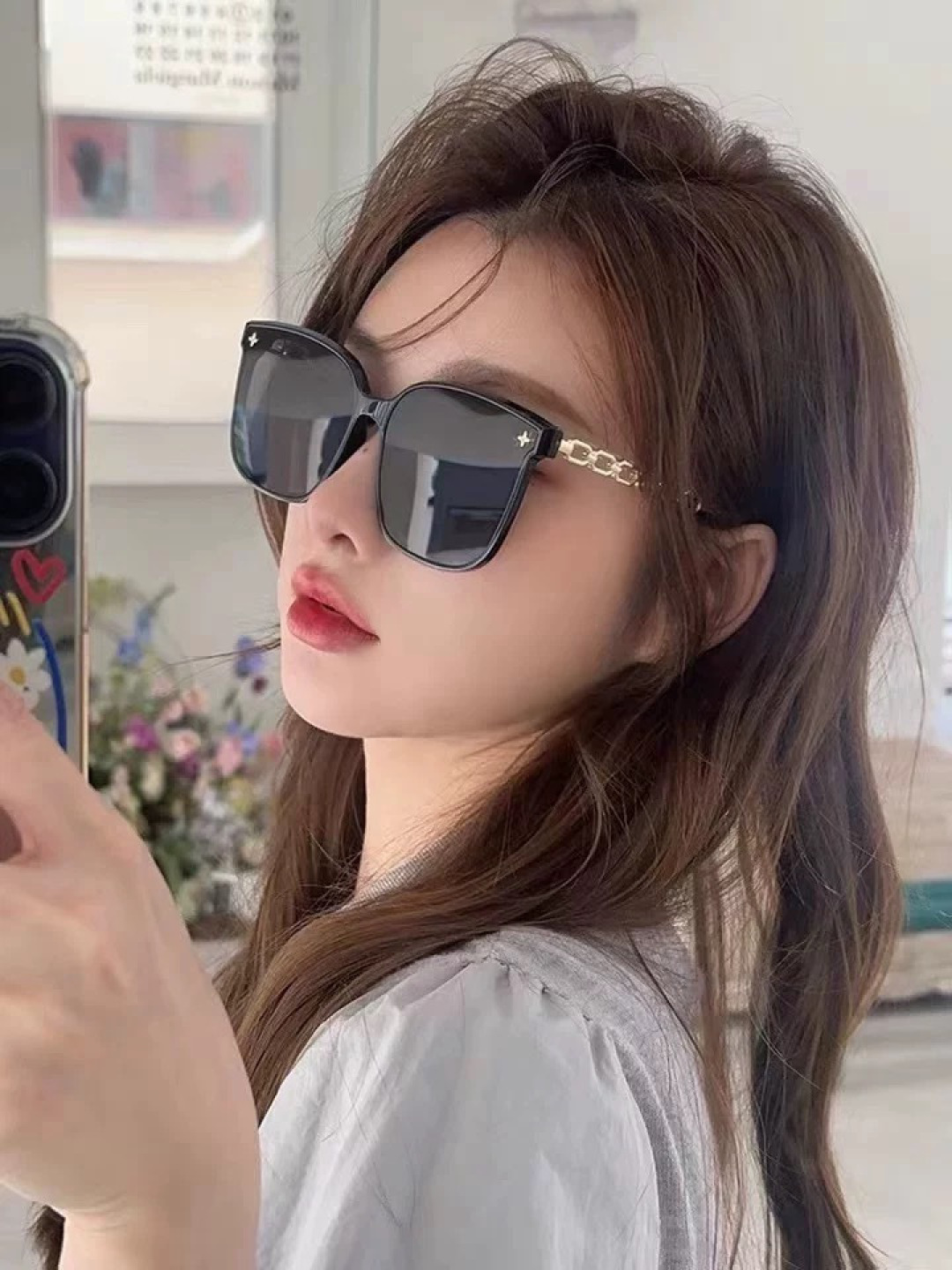 NO:896830,LV new style in early spring, many stars have the same style [color] LV new large frame sunglasses, Polaroid ultra-clear sunglasses model L8233 glasses, sunglasses, sunglasses, glasses, louis vuitton19860909LV早春新款,众多明星同款[色]LV新款大框墨镜 ,宝丽来超清太阳镜型号L8233眼镜墨镜太阳镜,眼镜,louis vuitton,glasses