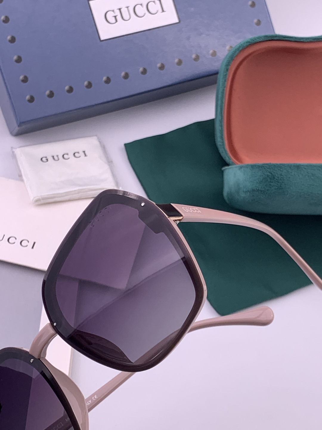 🔺 【GUCCI】开春新款 潮流爆款 时尚方框太阳镜 高品质 佩戴舒适 网红潮款墨镜 型号：G313