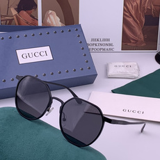 GUCCI-新款情侣款偏光太阳镜、完美品质,独特设计 高品质 高档哑色男仕太阳镜铝镁材质的镜架超轻还防 GUCCI-新款情侣款偏光太阳镜、完美品质,独特设计 高品质 高档哑色男仕太阳镜铝镁材质的镜架超轻还防