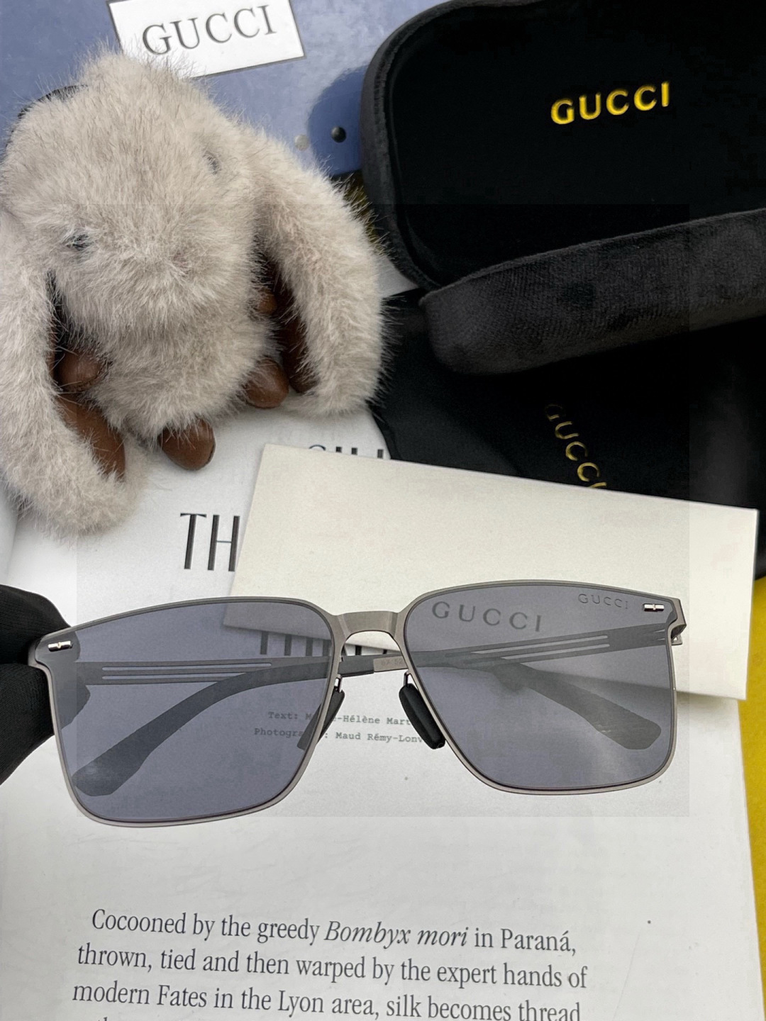 GUCCI 男款炫彩飞行员偏光太阳镜 ❤️材质：高清尼龙加厚卡槽高清偏光镜片 🌹无边框镜架💕颜👍型号：G