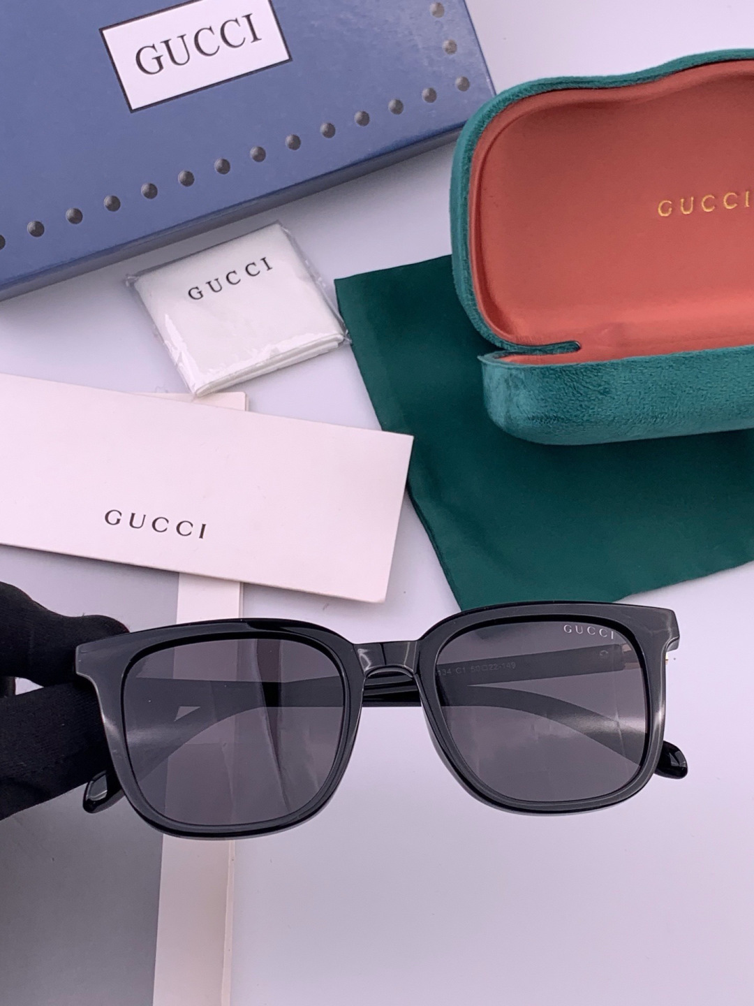 🔺 【GUCCI】开春新款 潮流爆款 时尚方框偏光太阳镜 高品质 佩戴舒适 网红潮款墨镜 女士高清尼龙偏