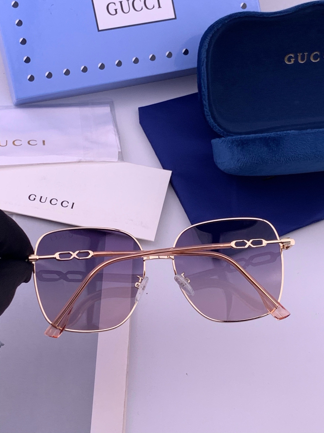GUCCI 开春新款太阳镜 各路网红纷纷带起气场满分‼️ 俏皮甜美.上脸效果更佳.金属质感超好 型号：G