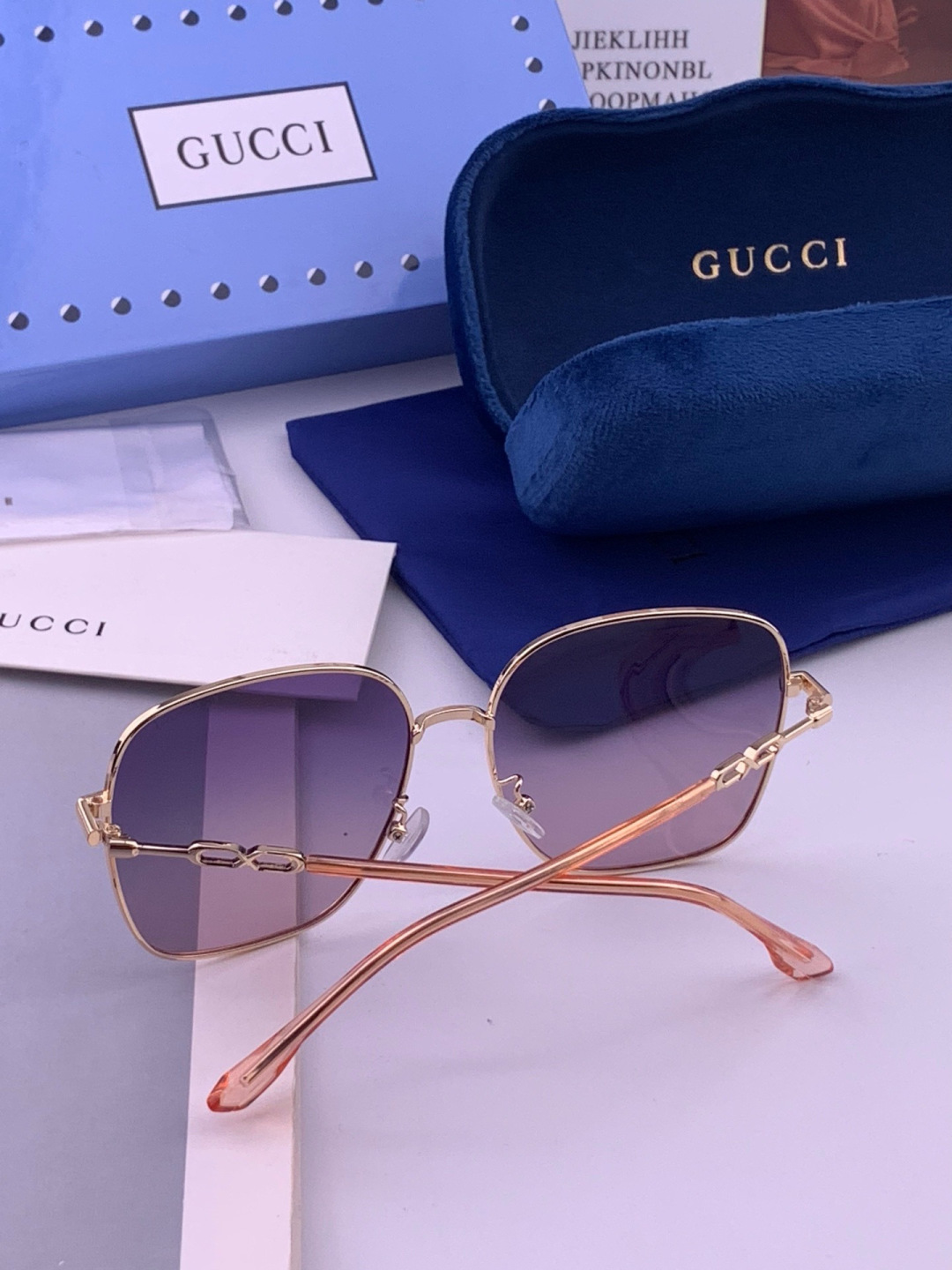 GUCCI 开春新款太阳镜 各路网红纷纷带起气场满分‼️ 俏皮甜美.上脸效果更佳.金属质感超好 型号：G