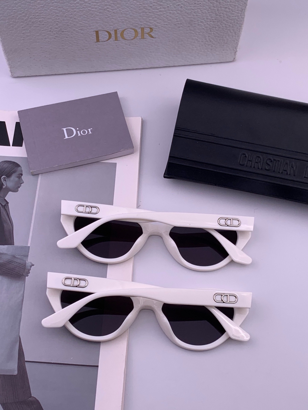 🔺 【DIOR-迪奥】开春新款 潮流爆款 时尚方框偏光太阳镜 高品质 佩戴舒适 网红潮款墨镜 型号：D4