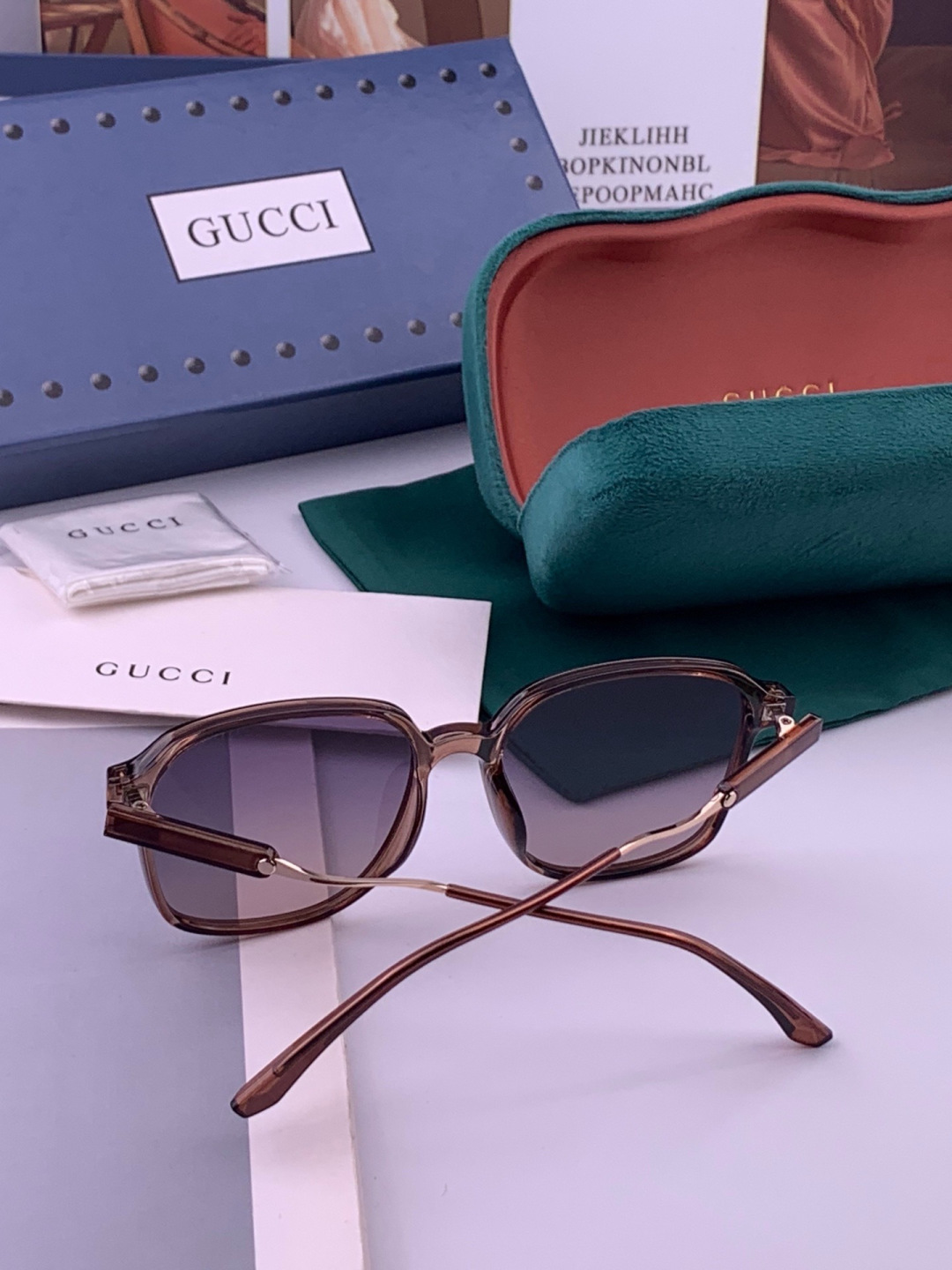 GUCCI 开春新款太阳镜 各路网红纷纷带起气场满分‼️ 俏皮甜美.上脸效果更佳.金属质感超好 型号：G