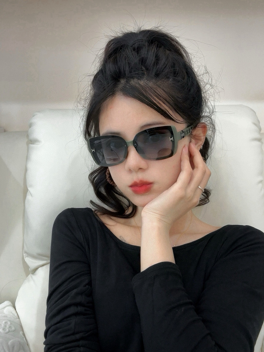 NO:897119,[Polarized series sunglasses] HERMES Hermès original shipment Internet celebrity super popular classic luxury global style [strong] [cool] [kiss] fashionable square frame sunglasses [satisfied] extraordinary temperament classic large frame style sunglasses [basketball] top quality luxury logo genuine high quality model H3511 glasses, sunglasses, sunglasses, glasses, hermes, hermes19860909【偏光系列太阳镜】HERMES 爱马仕 原版出货 网红超爆款经典奢华全球风[强][酷][亲亲] 时尚方框太阳镜[得意] 气质非凡 经典大框款式太阳眼镜[篮球] 顶级品质 奢华logo 正版高质量 型号H3511 眼镜墨镜太阳镜,眼镜,hermes,hermes,glasses