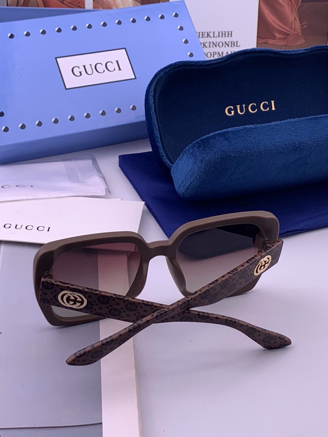 🔺 【GUCCI-尼龙偏光太阳镜】开春新款 潮流爆款 时尚方框连体偏光太阳镜 高品质 佩戴舒适 网红潮款