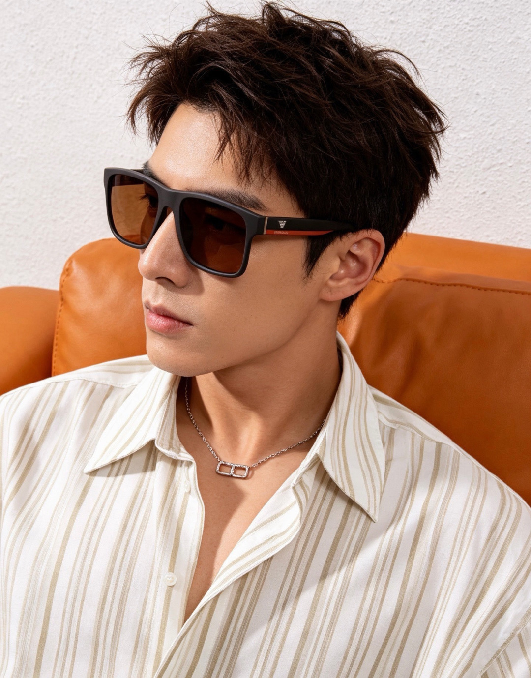 NO:897245,Armani large-frame sunglasses have a classic square frame design. They don’t care about your face shape. They look very elegant whether worn with a coat or a dress. Polarized lenses prevent ultraviolet rays. Model model A5419 glasses, sunglasses, sunglasses, glasses, armani, skirts19860909阿玛尼 大框太阳镜墨镜经典的方框设计,不挑脸型,无论搭配大衣还是连衣裙都非常显气质偏光镜片预防紫外线 型号型号A5419眼镜墨镜太阳镜,眼镜,armani,skirts,glasses