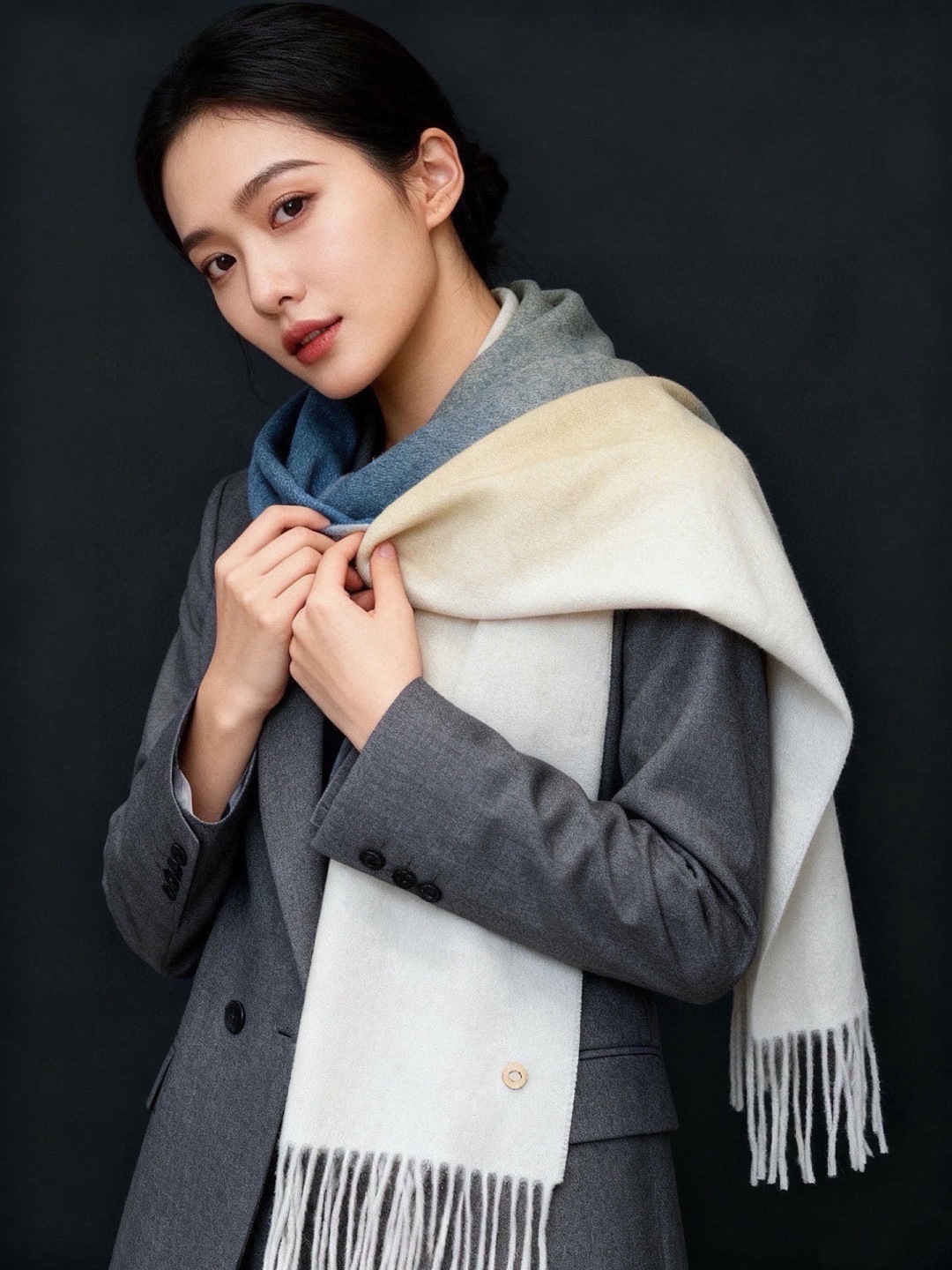 ✨✨太美了😍 【皮安娜】情侣款  美到要尖叫😱专柜最新款🎊英伦欧美范儿「多色渐变」又是一款即时尚又实用的