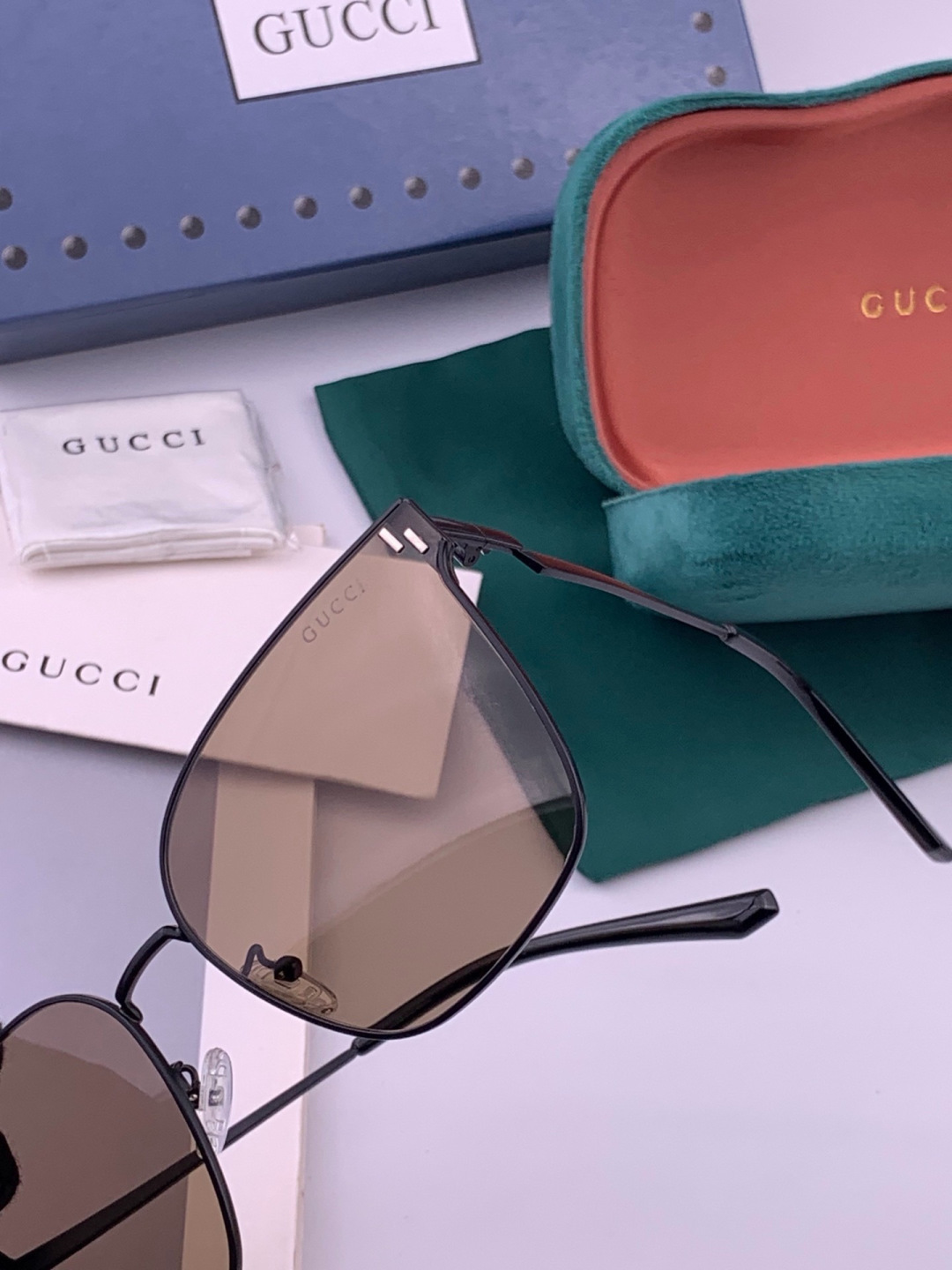 🔺 【GUCCI】开春新款 潮流爆款 时尚太阳镜 高品质 佩戴舒适 网红潮款墨镜 型号：G2660