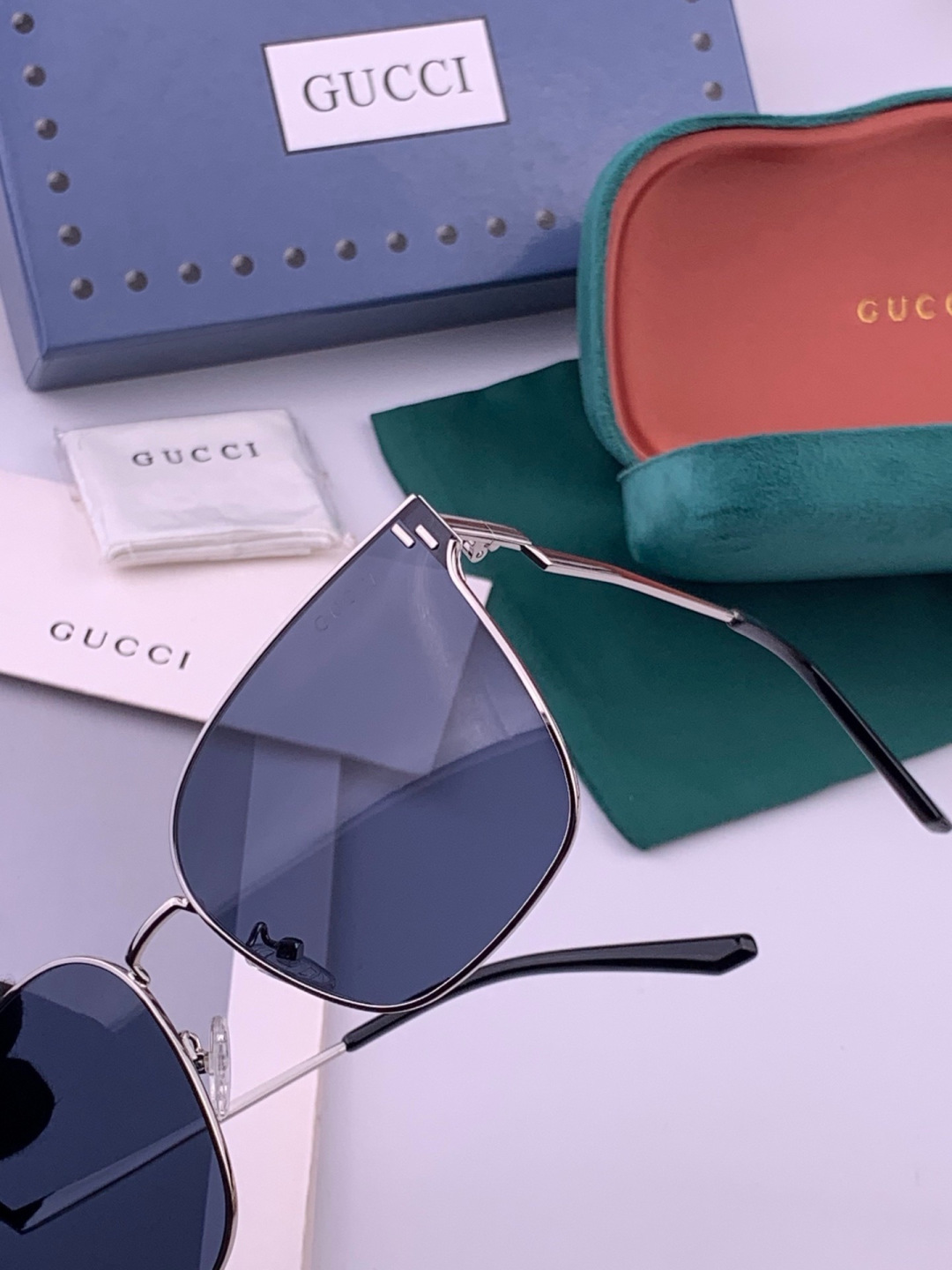 🔺 【GUCCI】开春新款 潮流爆款 时尚太阳镜 高品质 佩戴舒适 网红潮款墨镜 型号：G2660