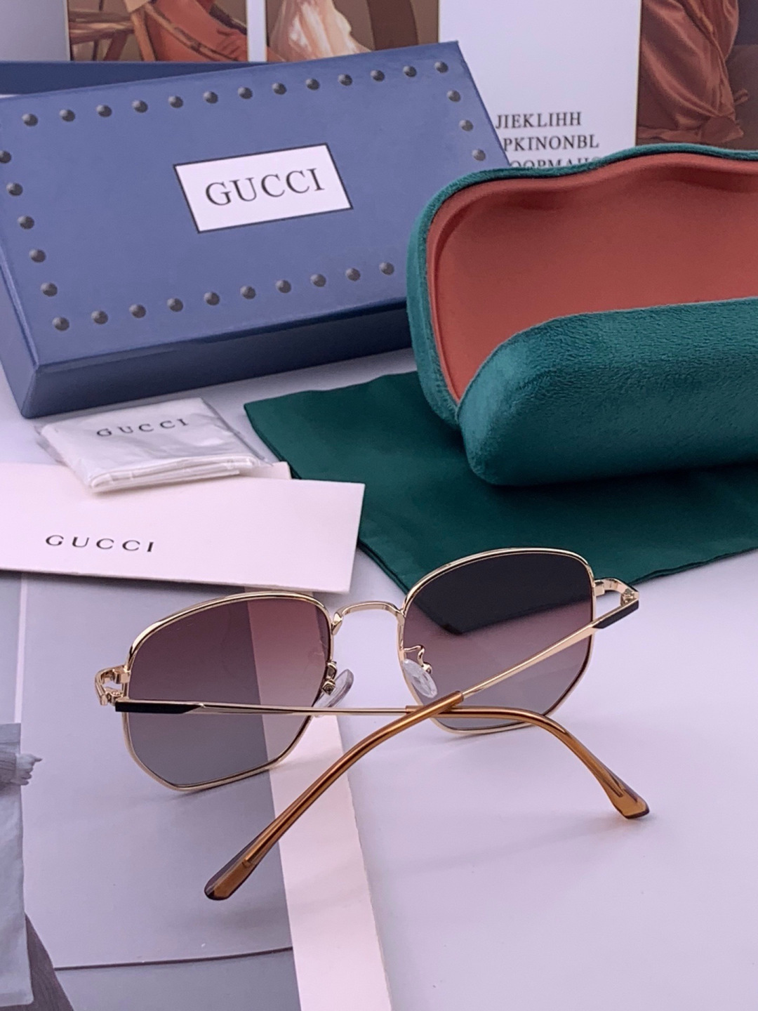 🔺 Gucci 🔻官方新款 众多明星同款[色]‼️‼️新款大框偏光墨镜 🌈🌈宝丽来超清加厚太阳镜🔝🔝型号
